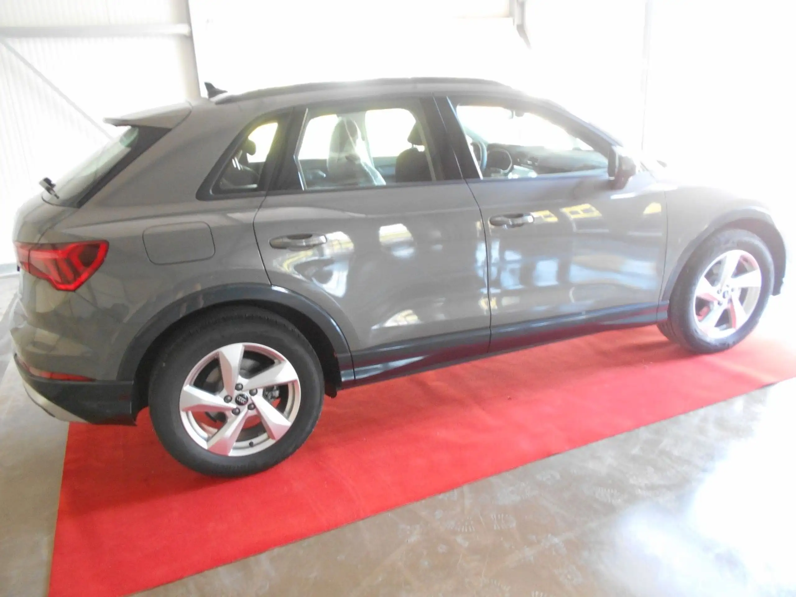 Audi - Q3