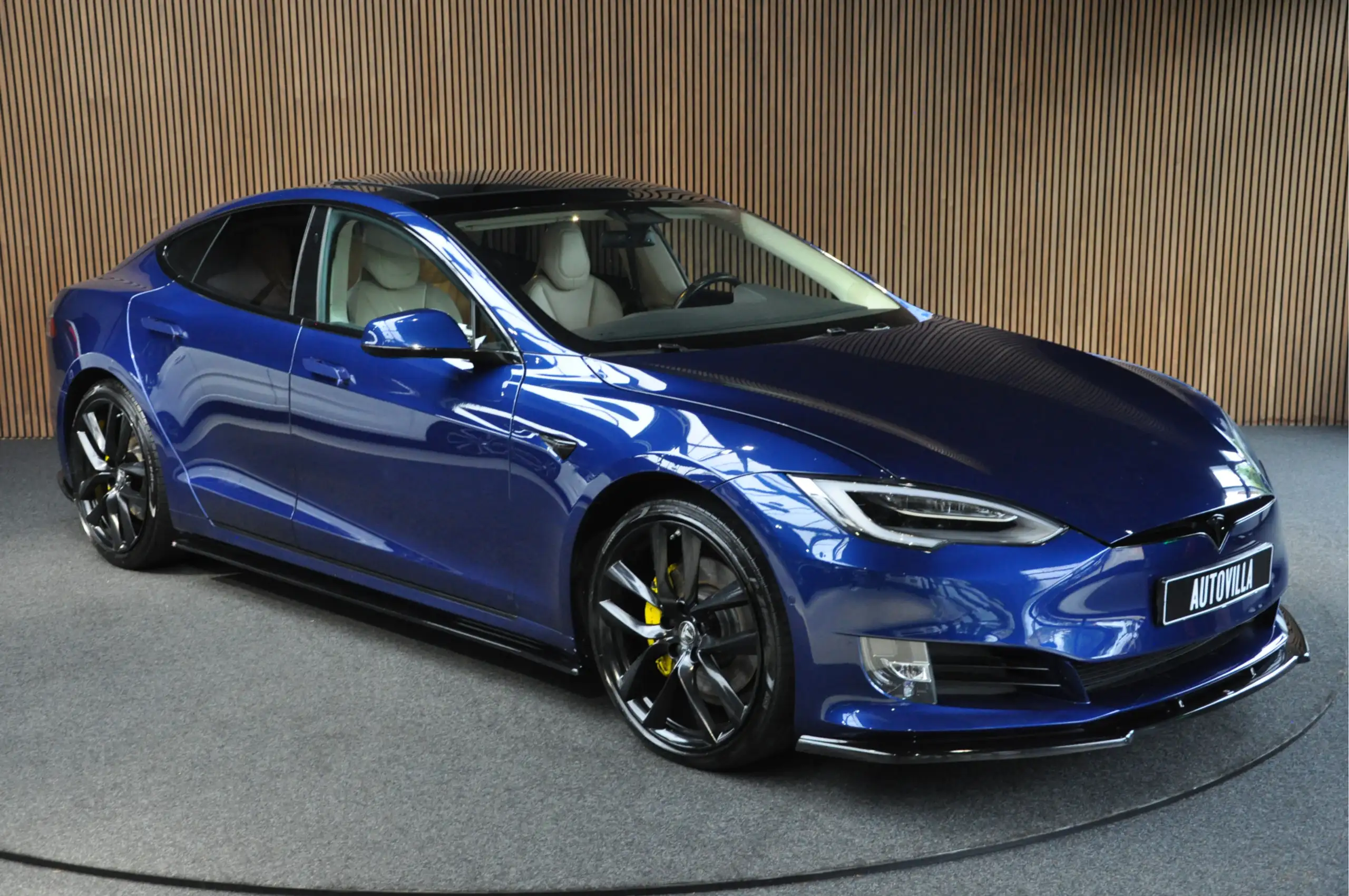 Tesla - Model S