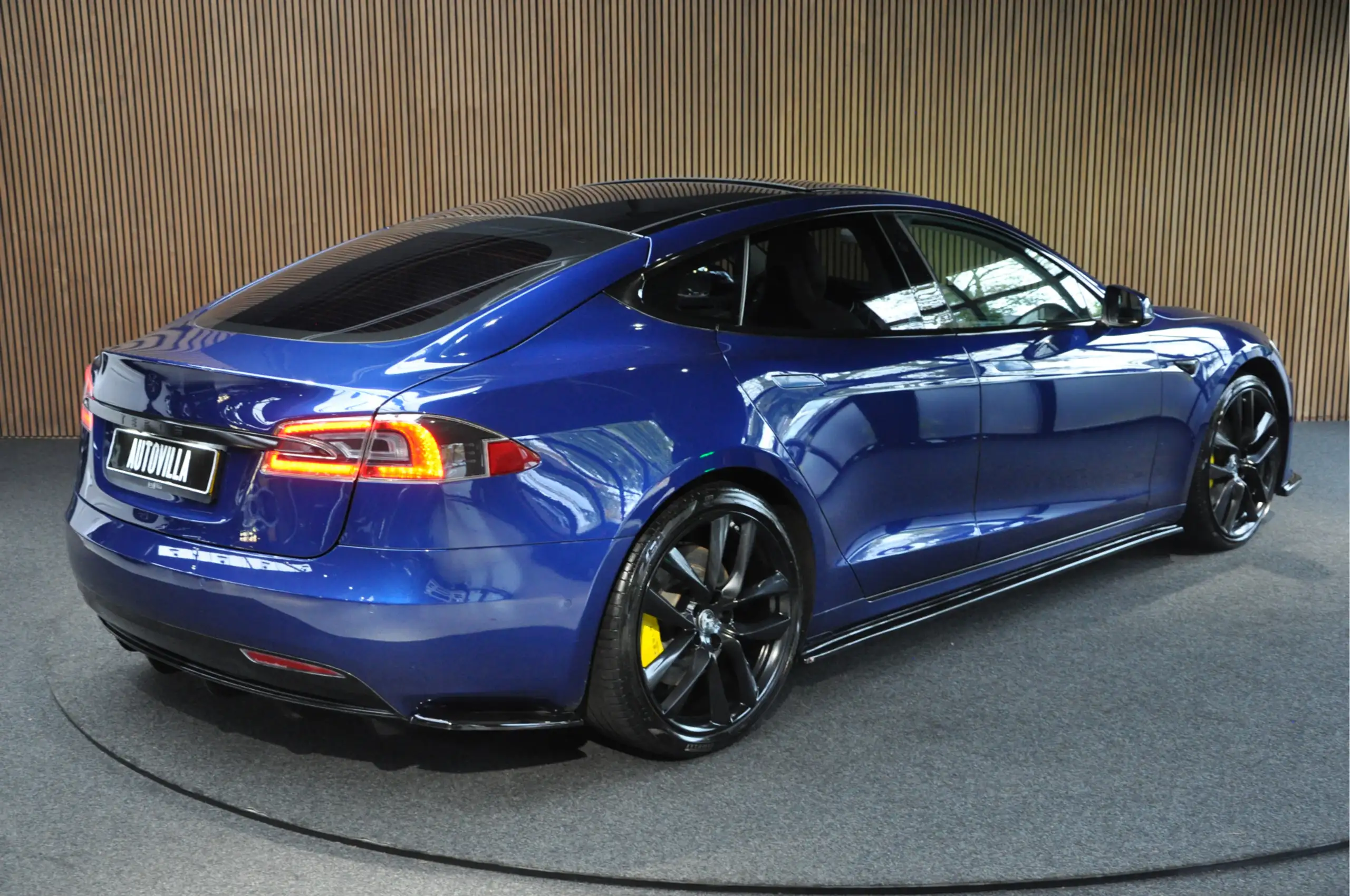 Tesla - Model S