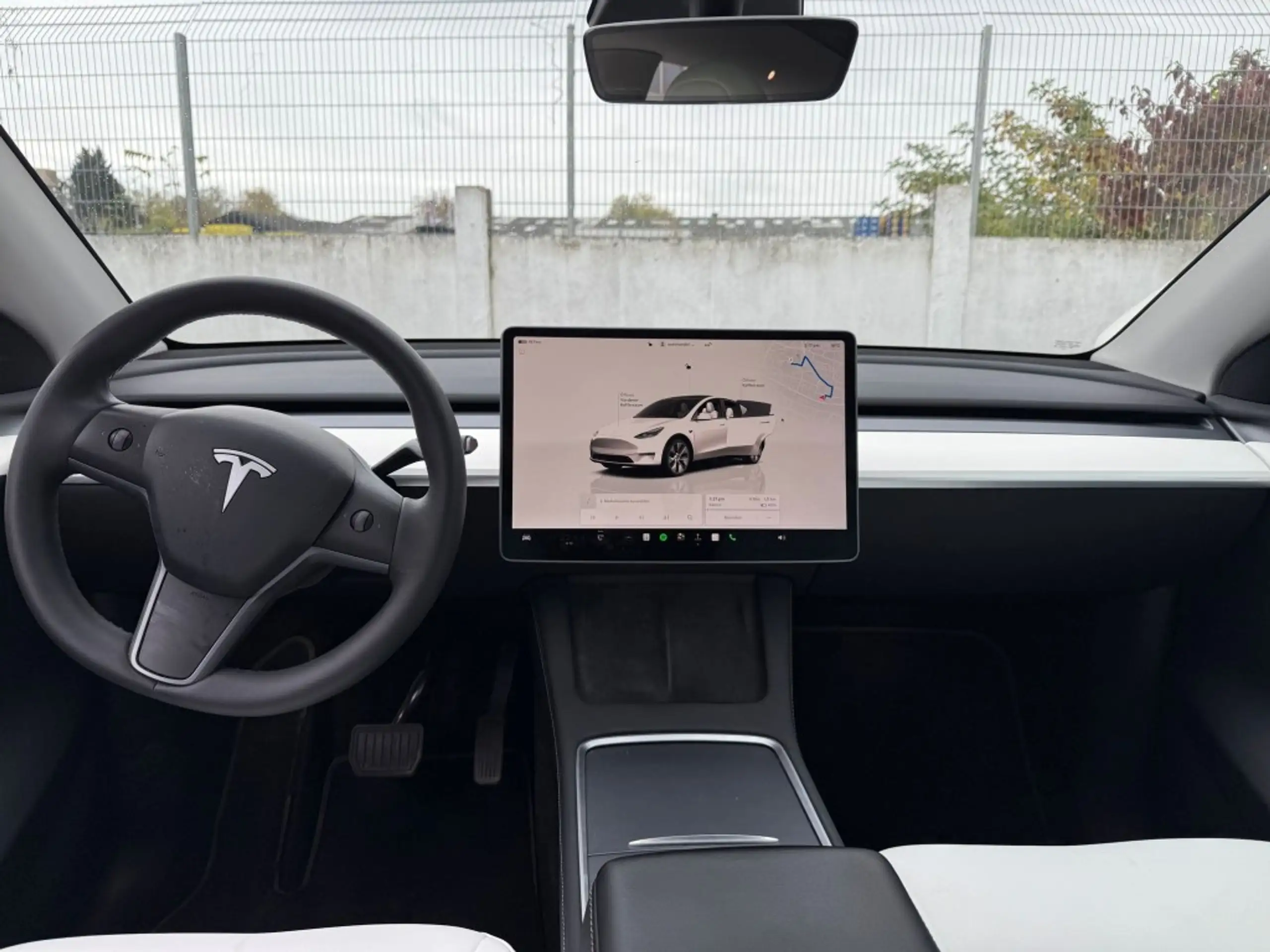 Tesla - Model Y