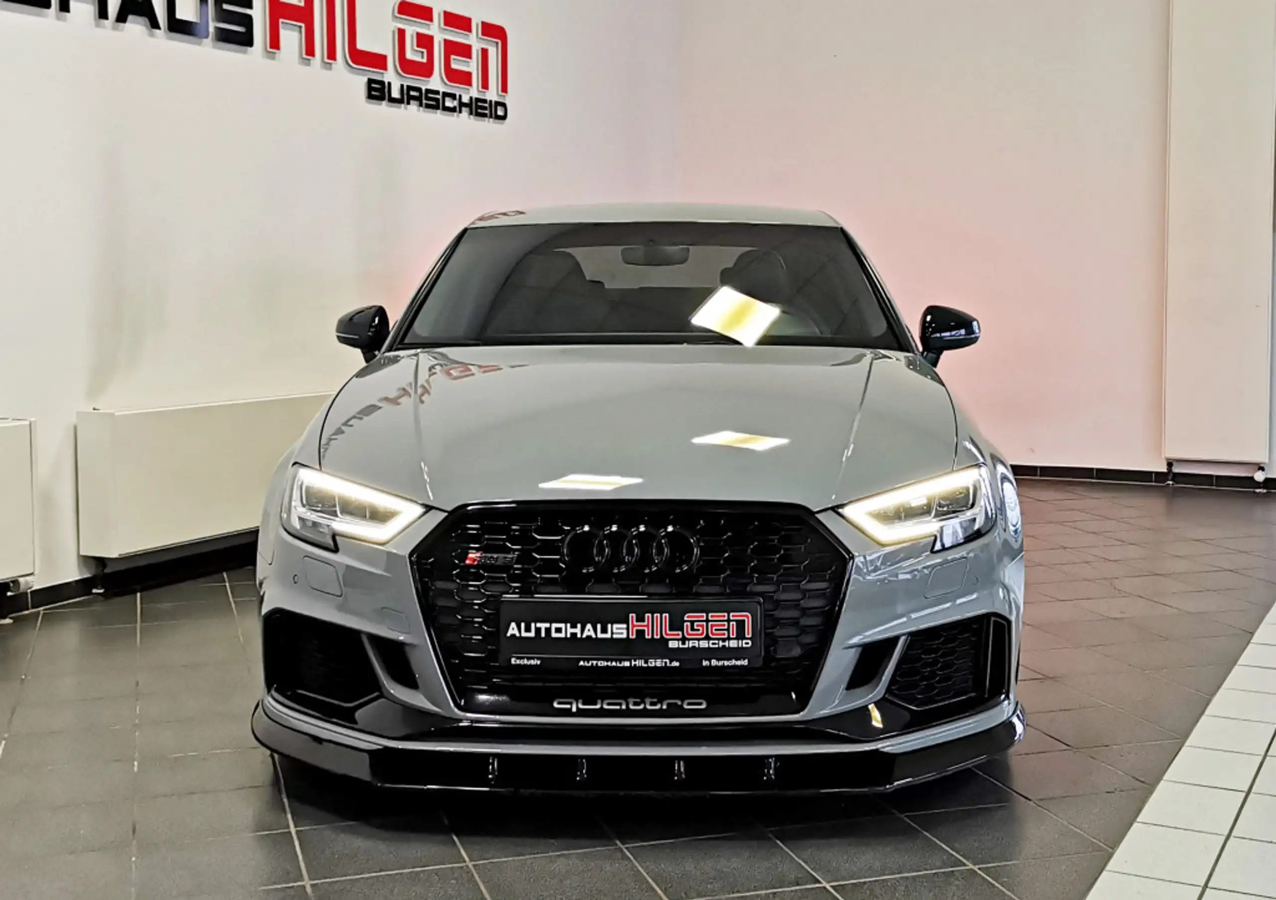 Audi - RS3