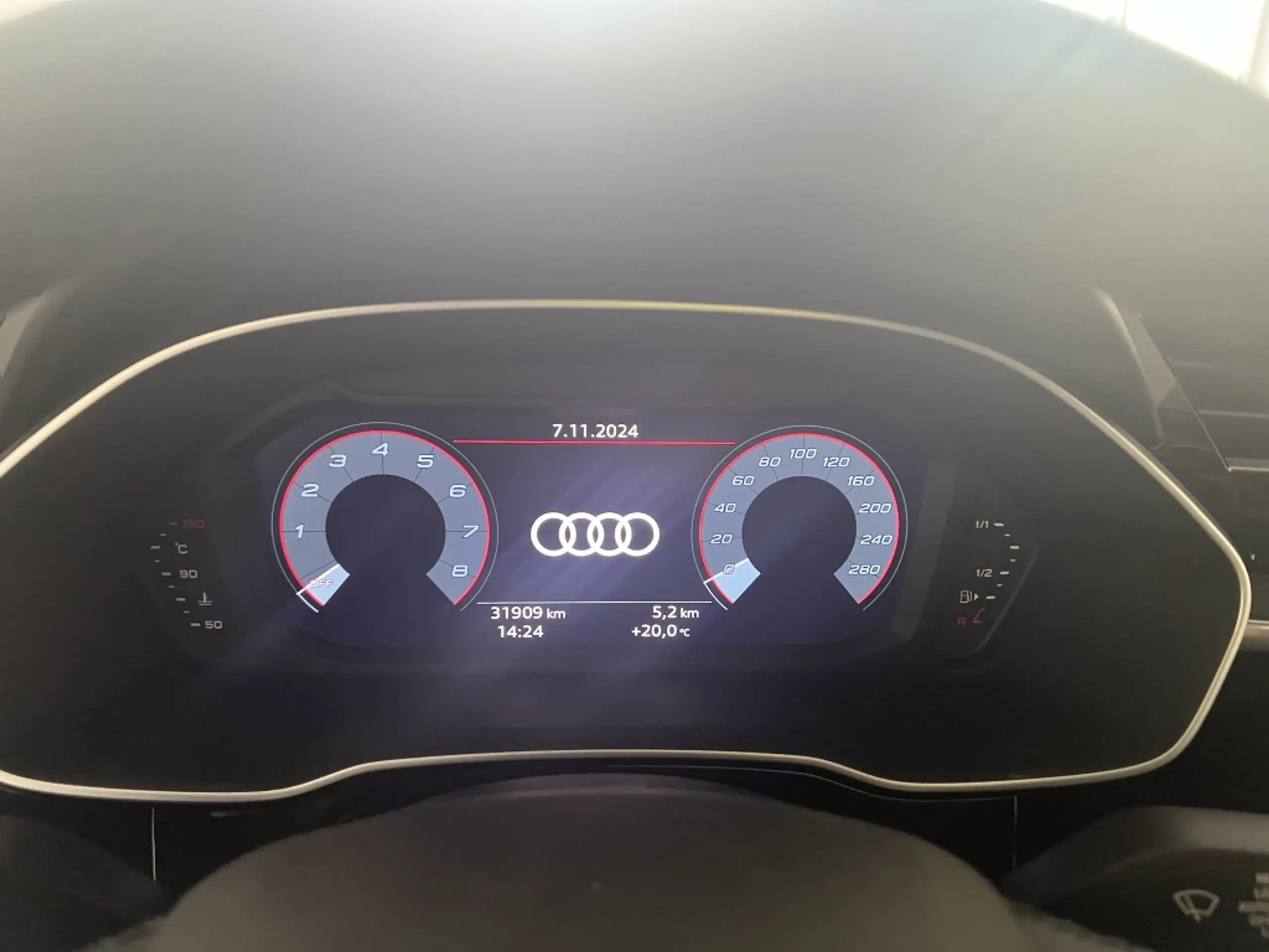 Audi - Q3