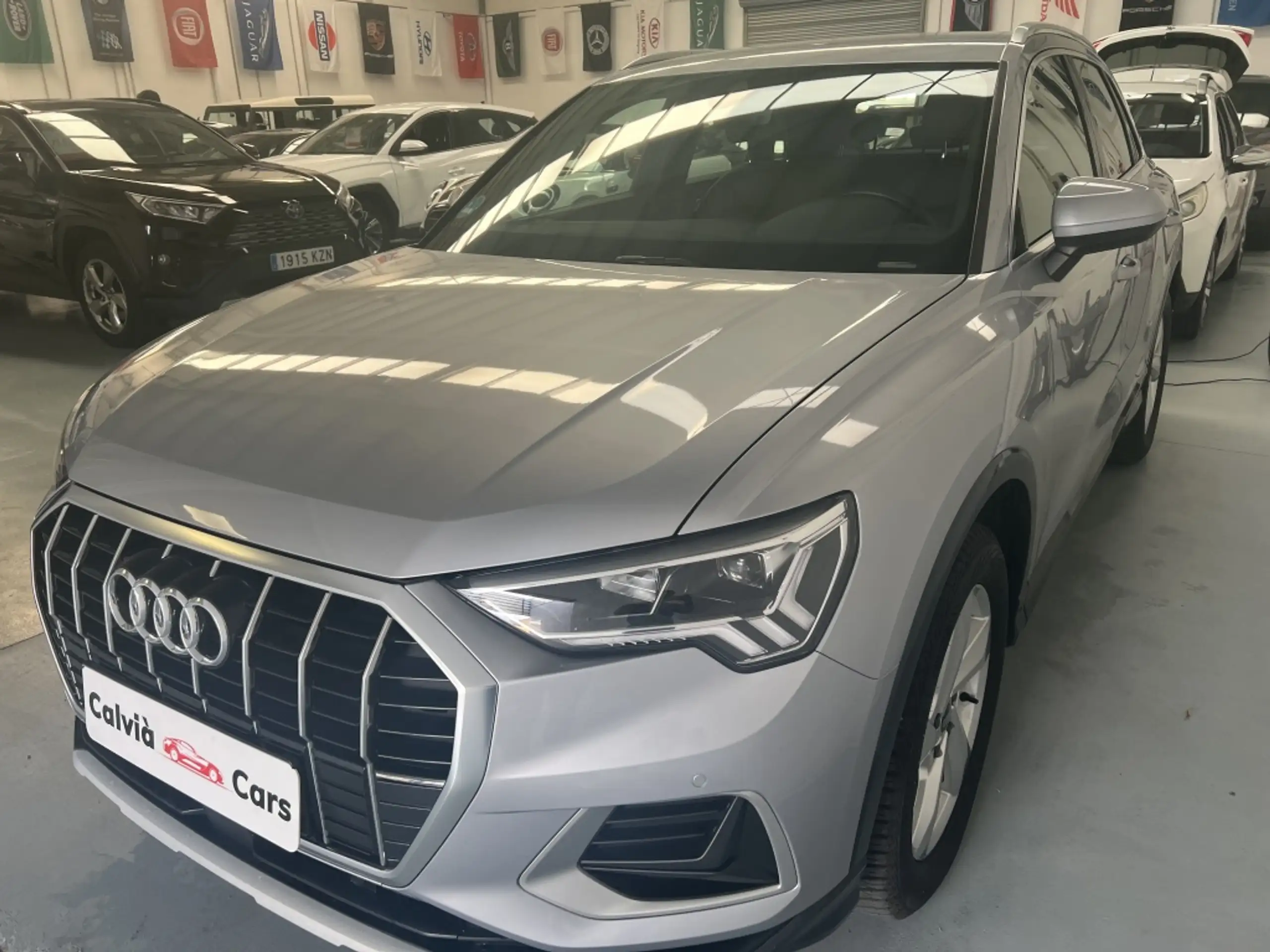 Audi - Q3