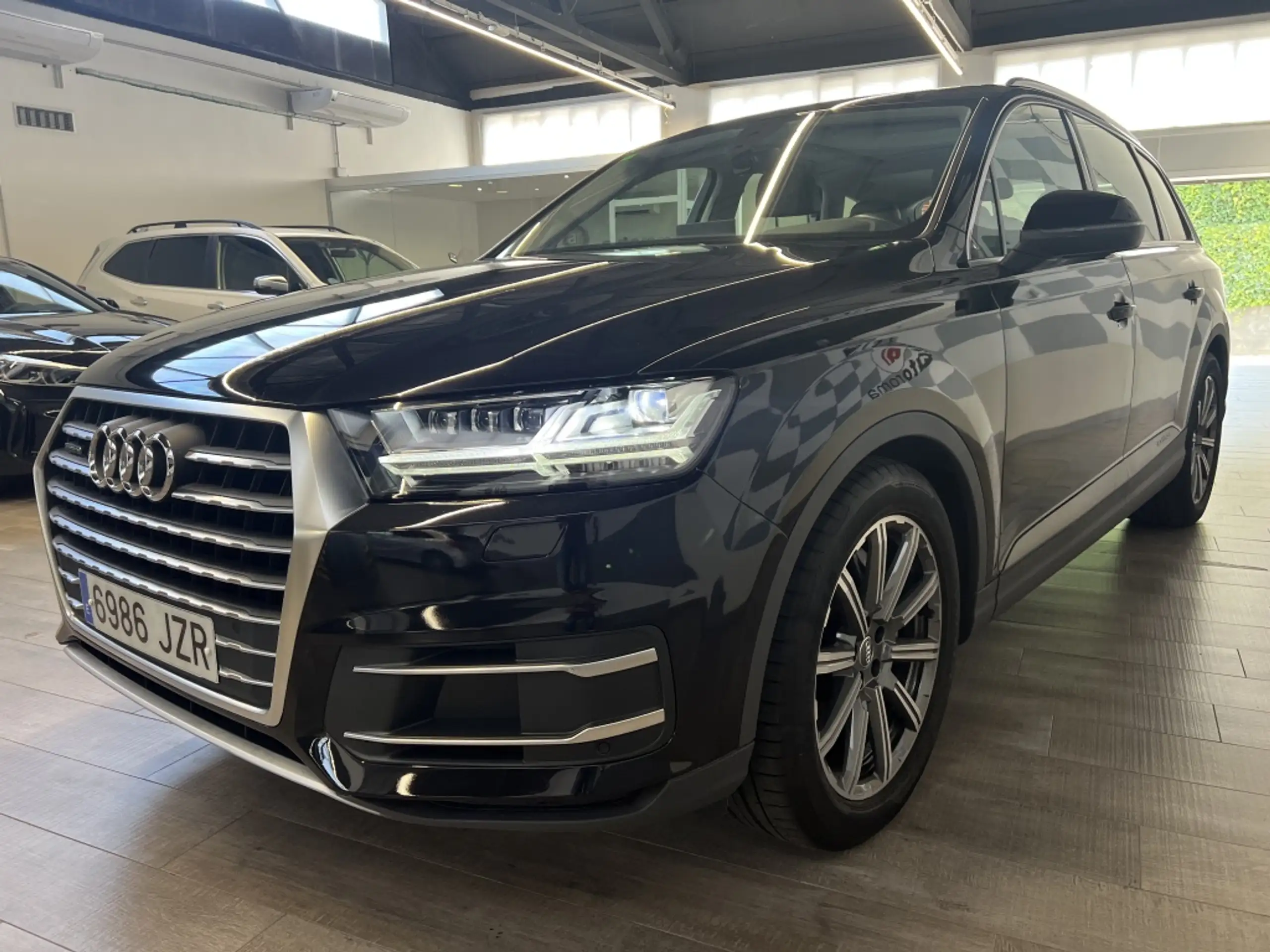 Audi - Q7