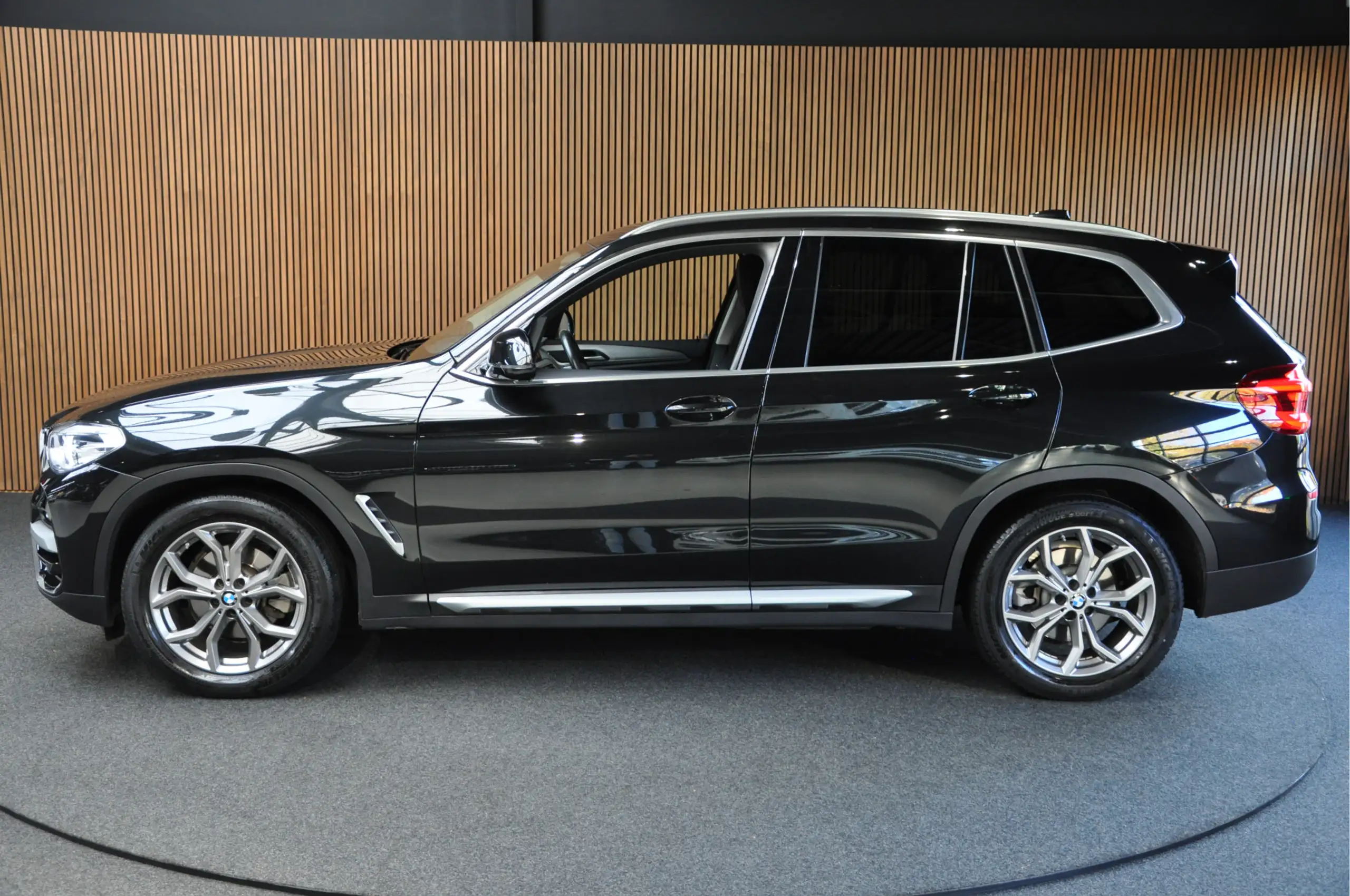 BMW - X3