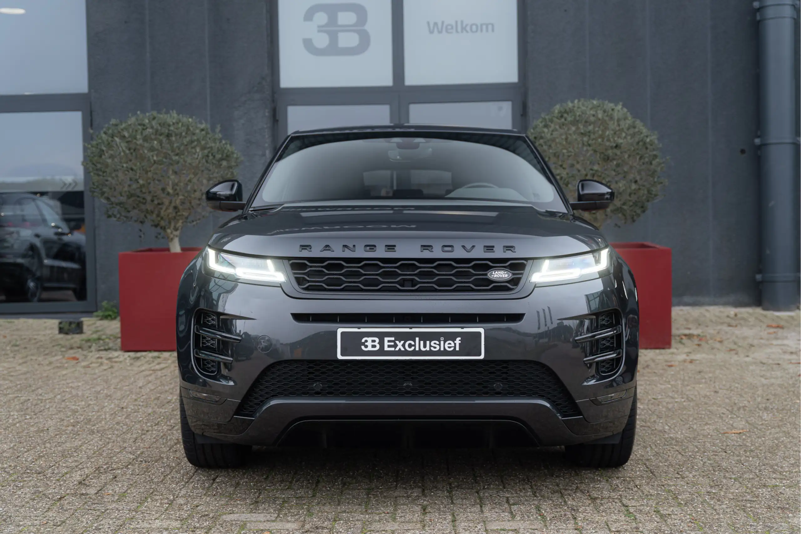 Land Rover - Range Rover Evoque