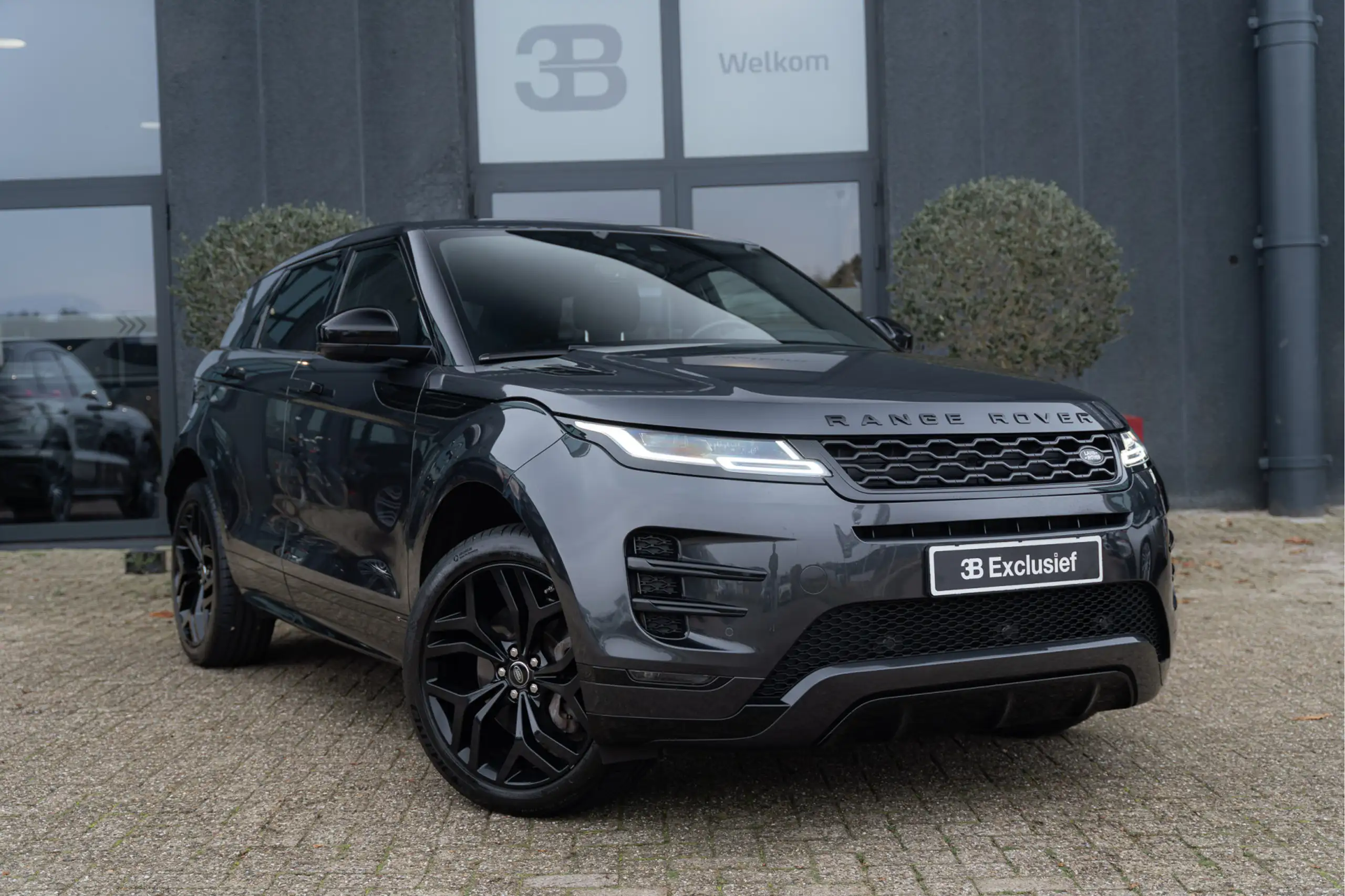 Land Rover - Range Rover Evoque