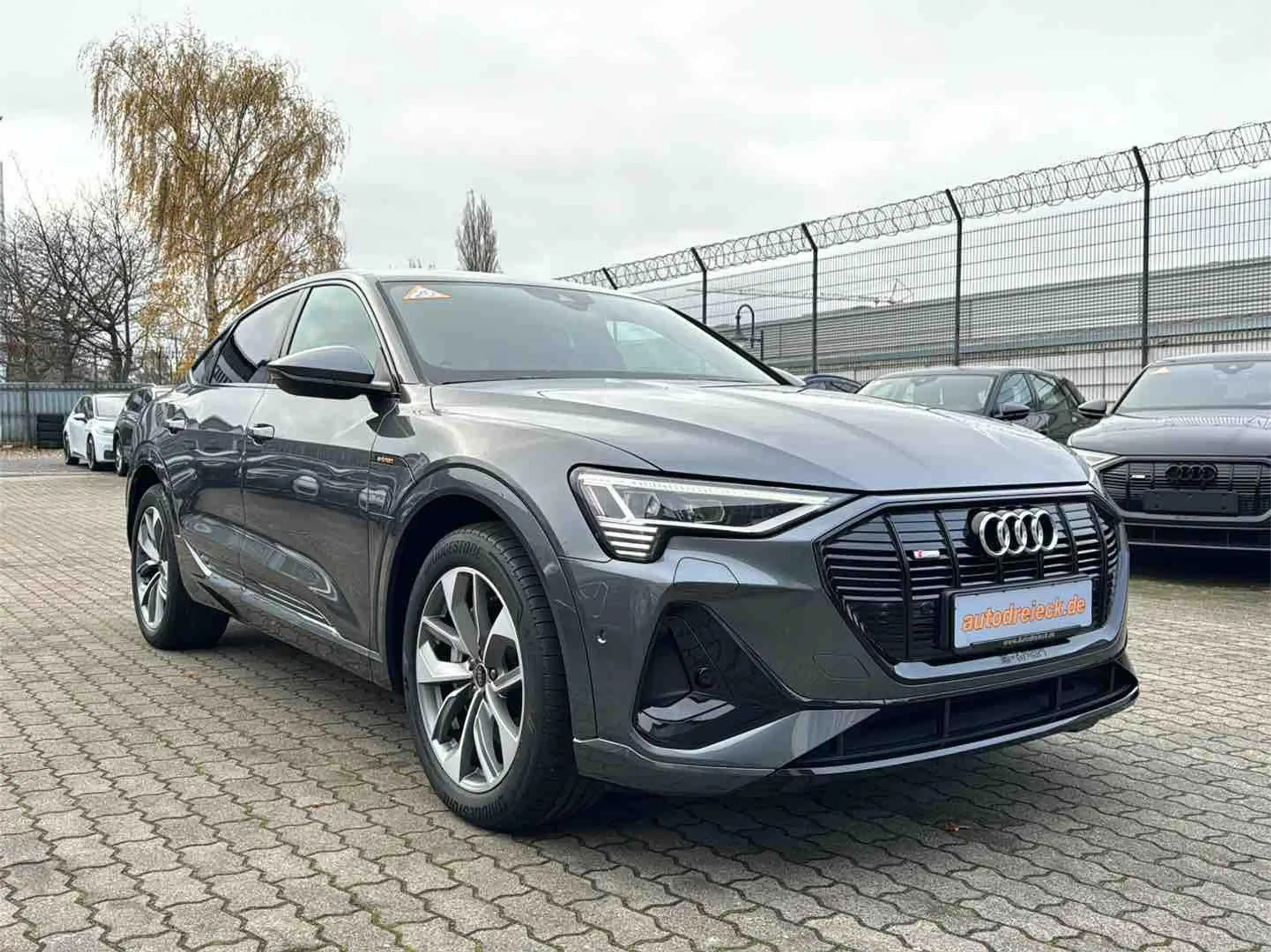 Audi - e-tron