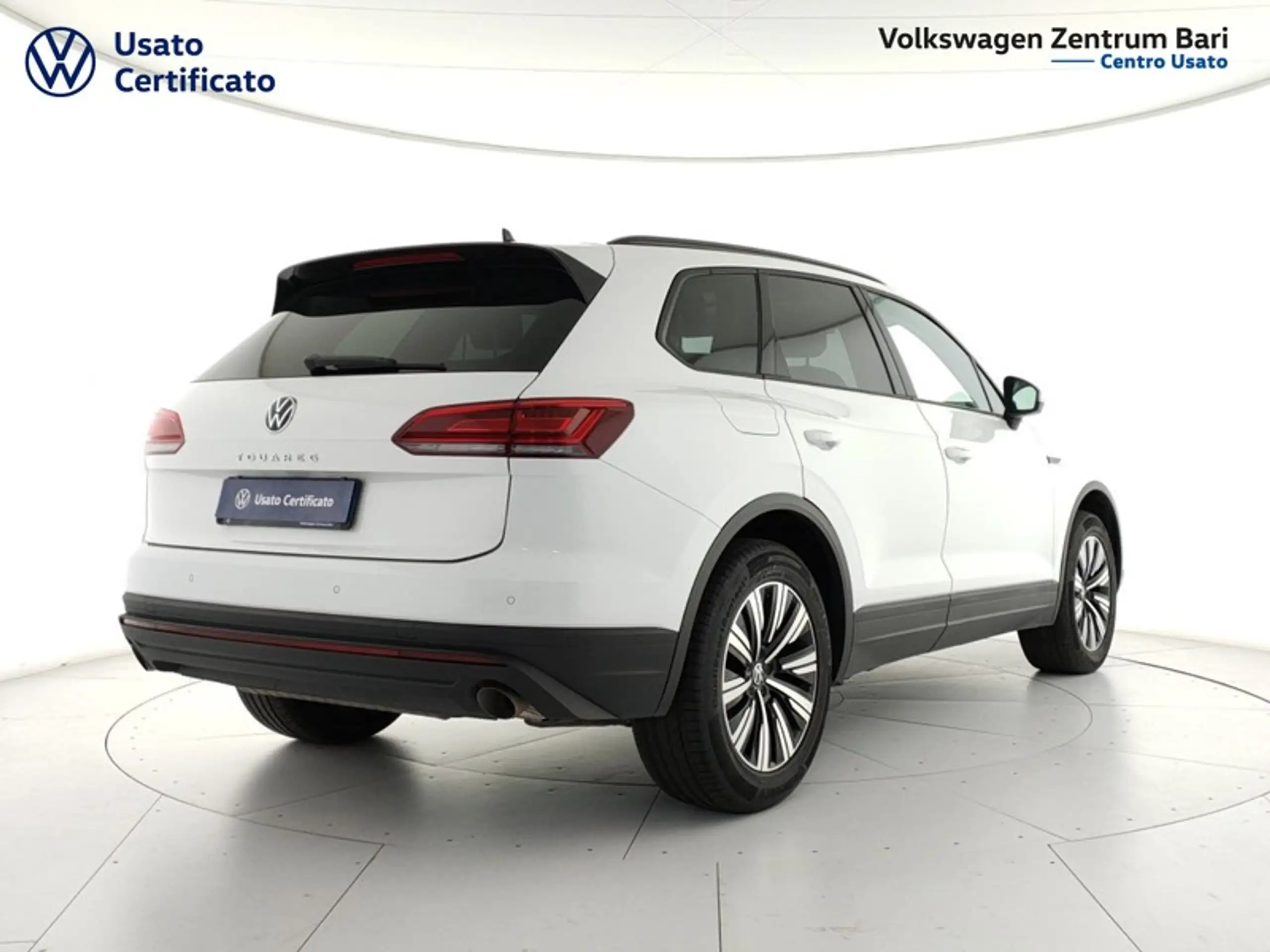 Volkswagen - Touareg