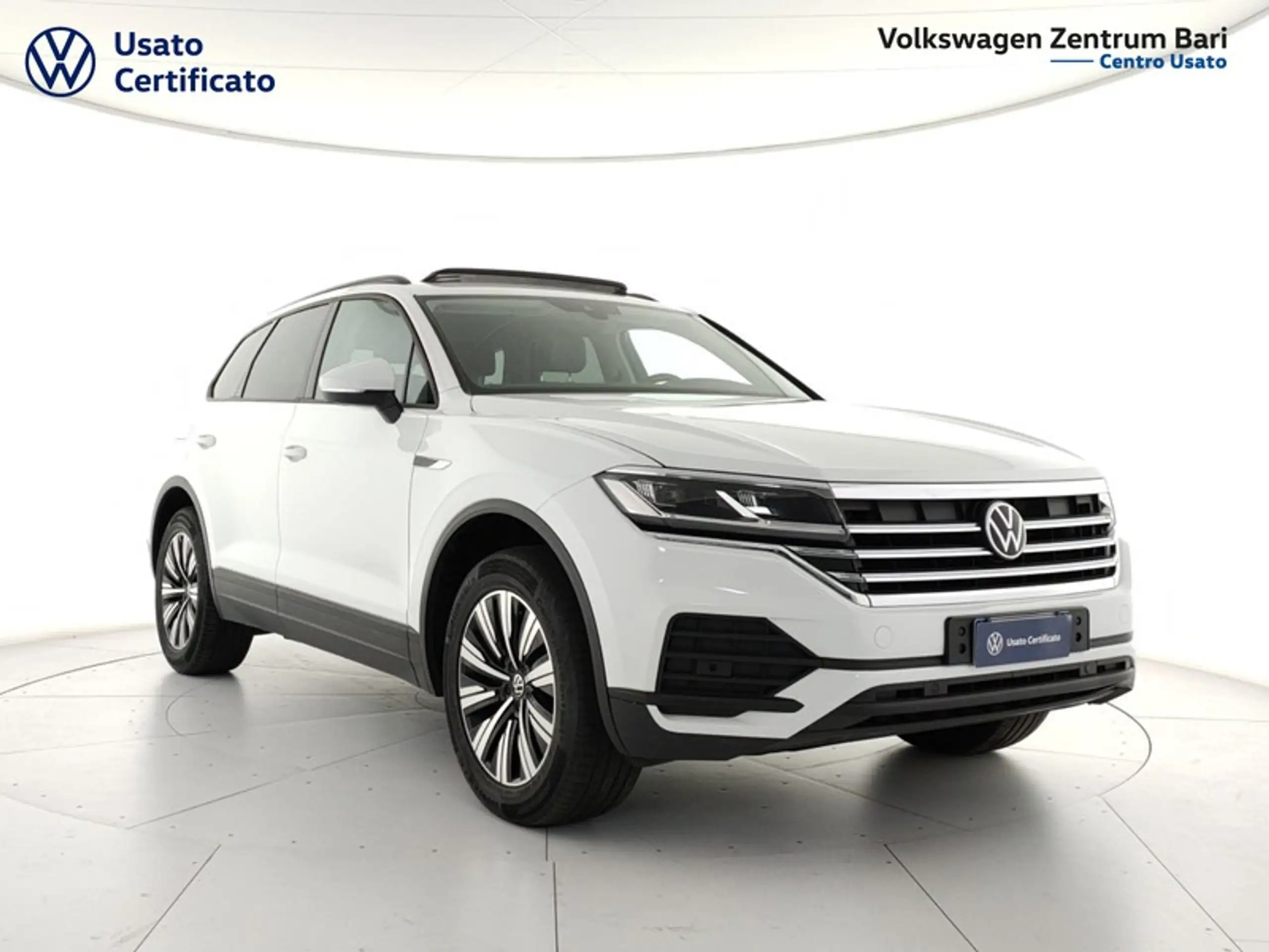 Volkswagen - Touareg