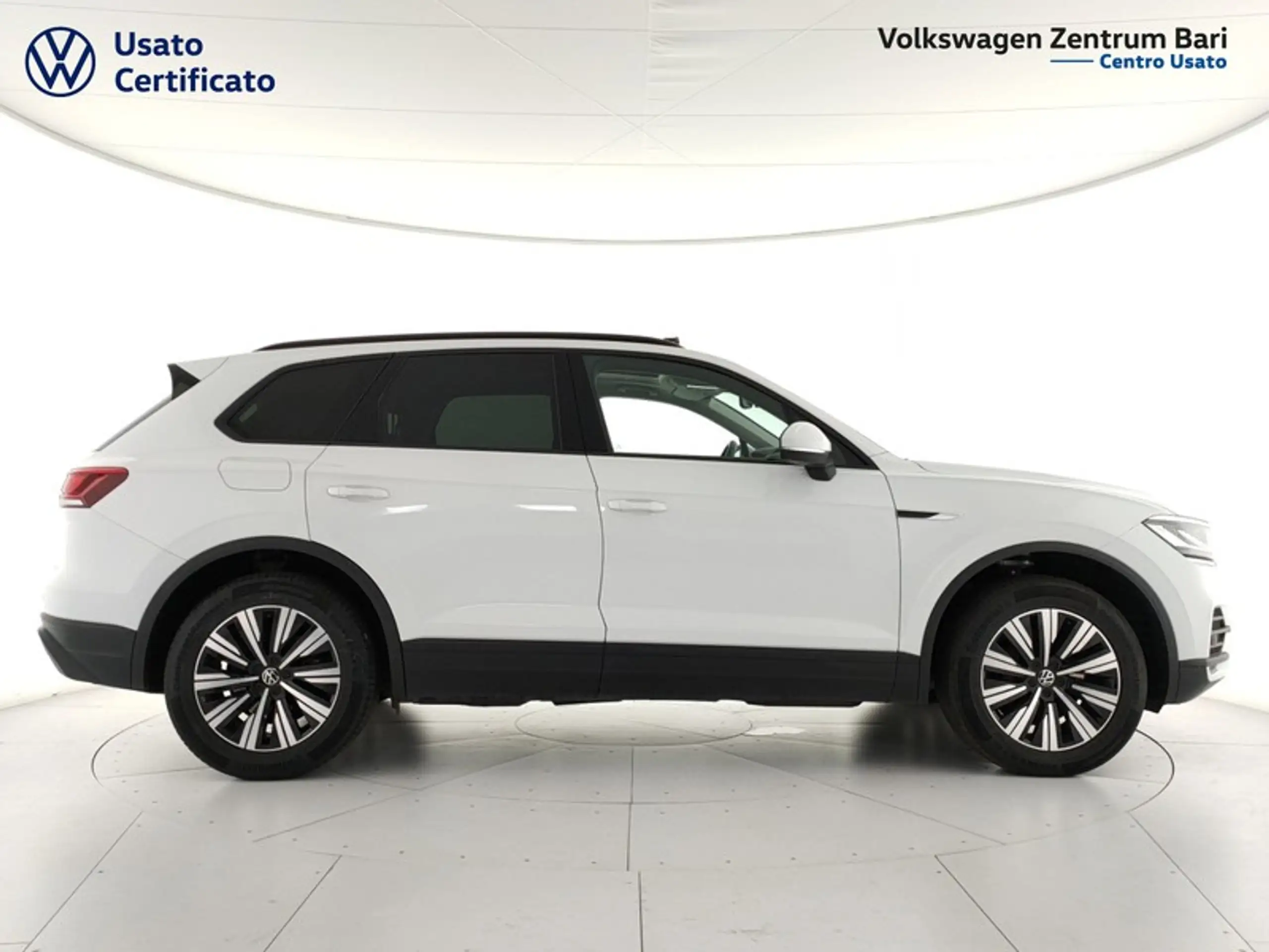 Volkswagen - Touareg