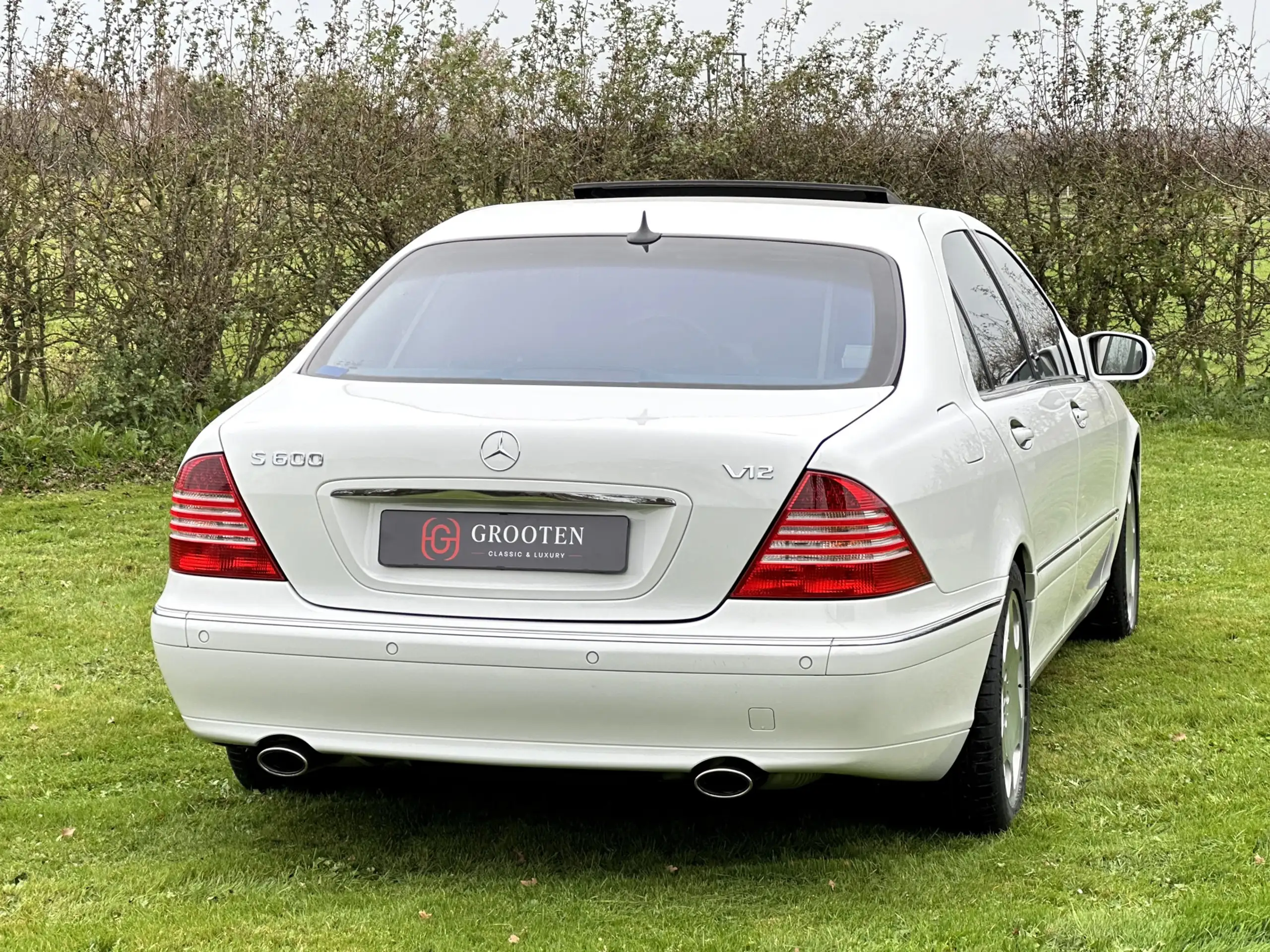 Mercedes-Benz - S 600