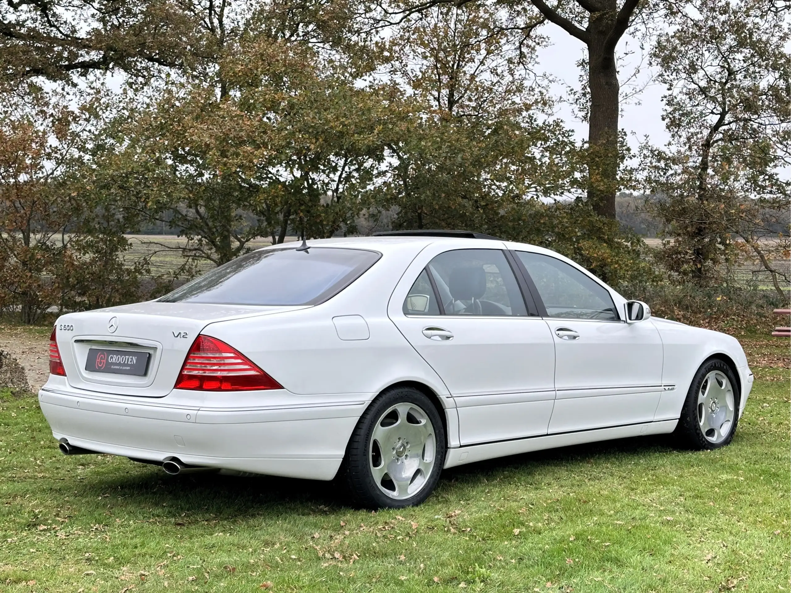 Mercedes-Benz - S 600