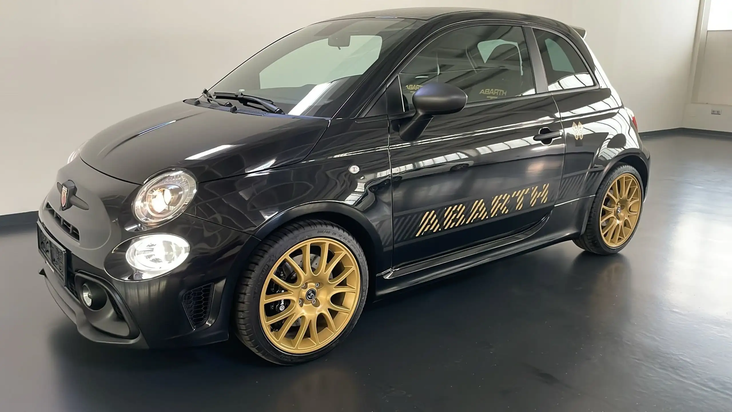 Abarth - 695C