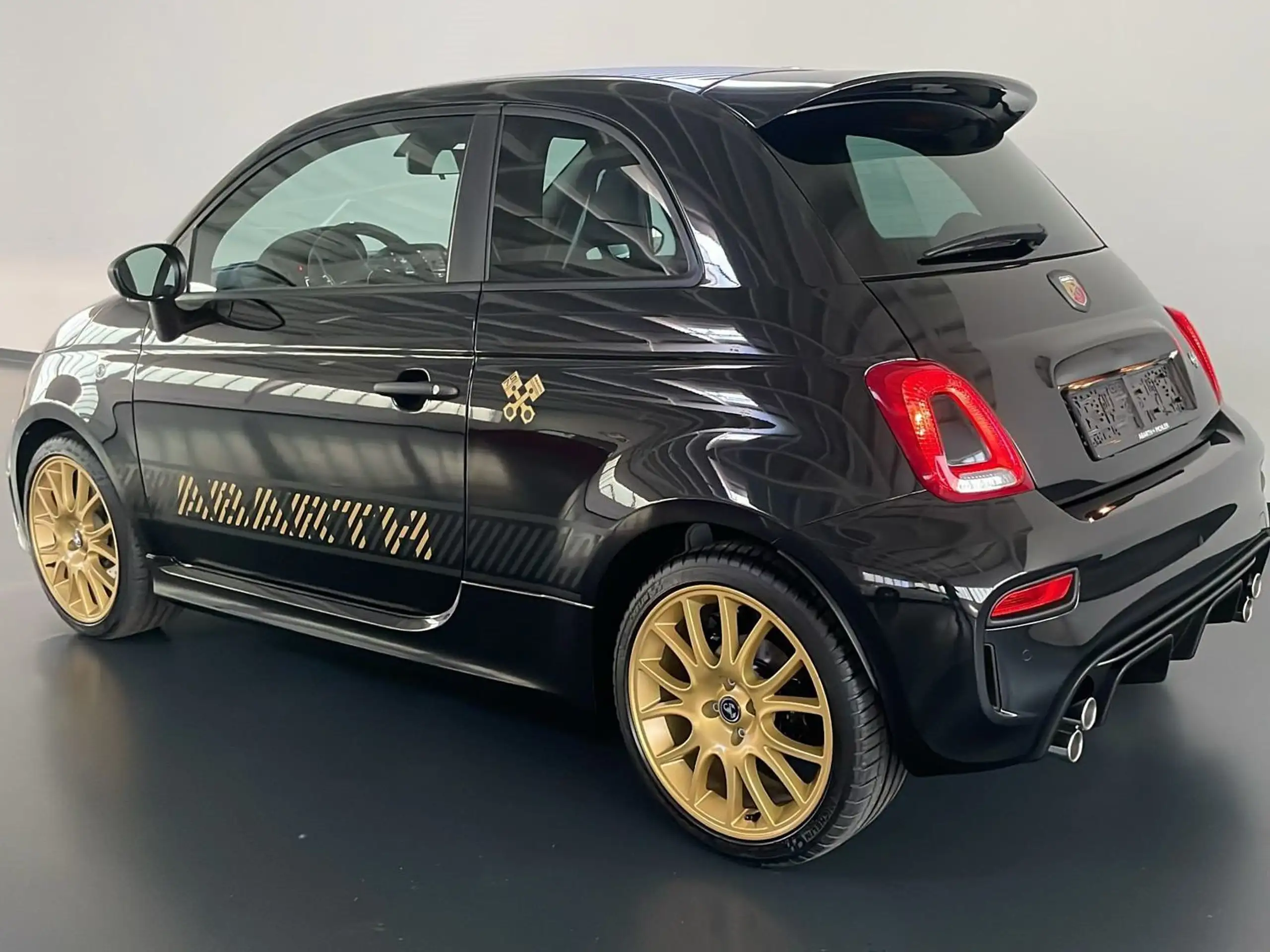 Abarth - 695C