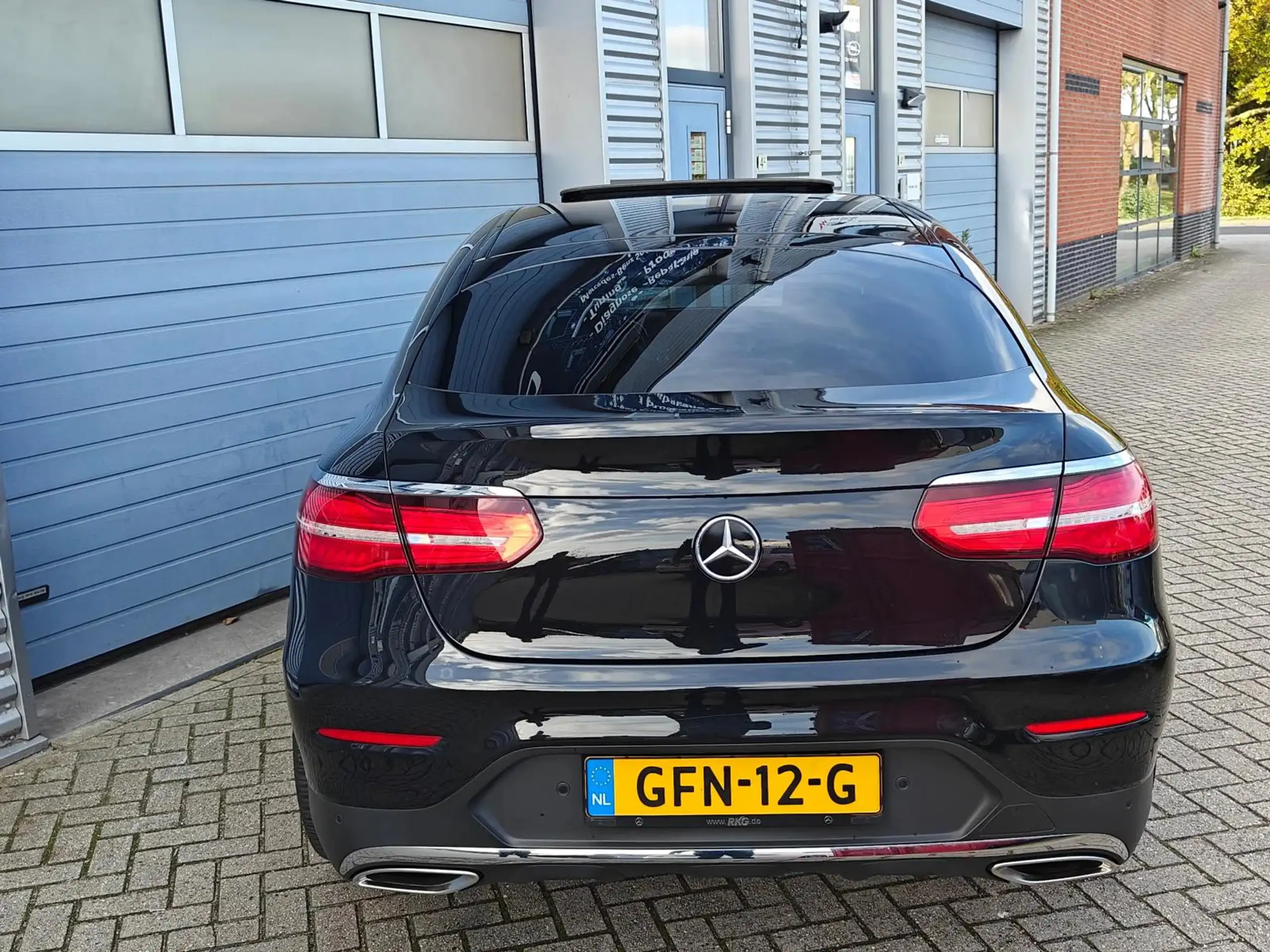 Mercedes-Benz - GLC 250