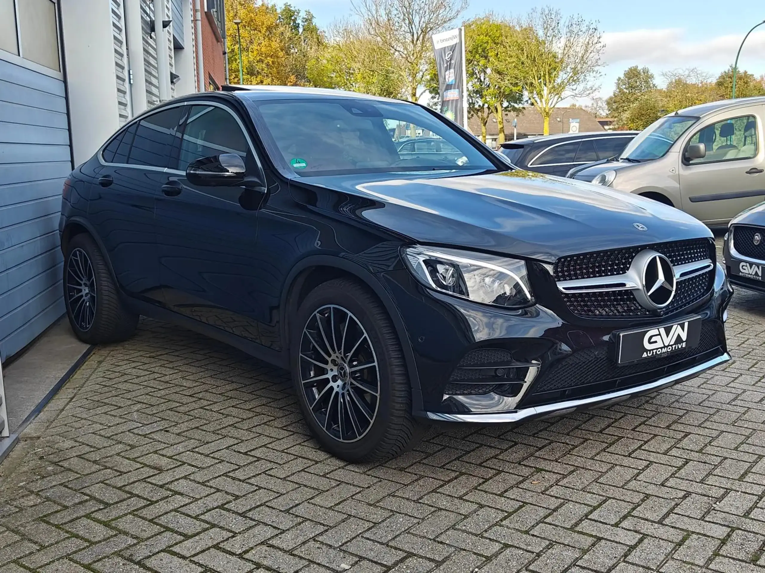 Mercedes-Benz - GLC 250