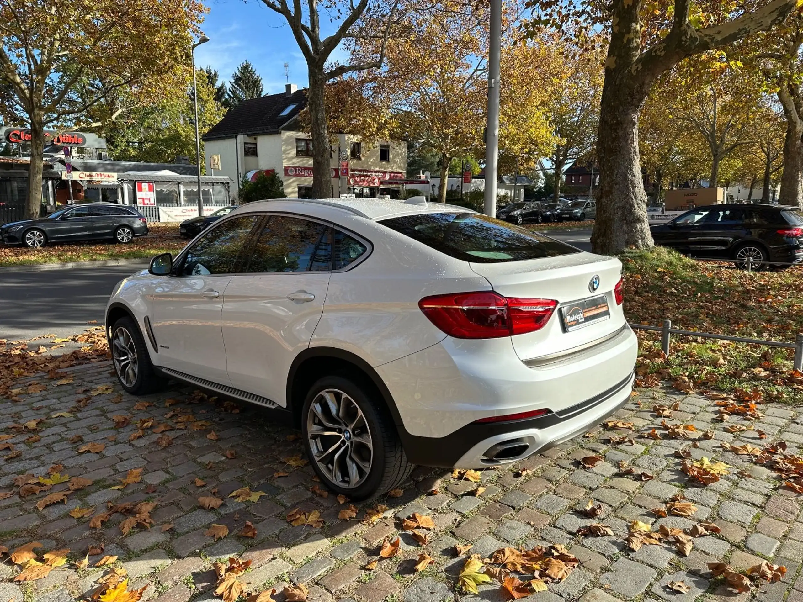 BMW - X6