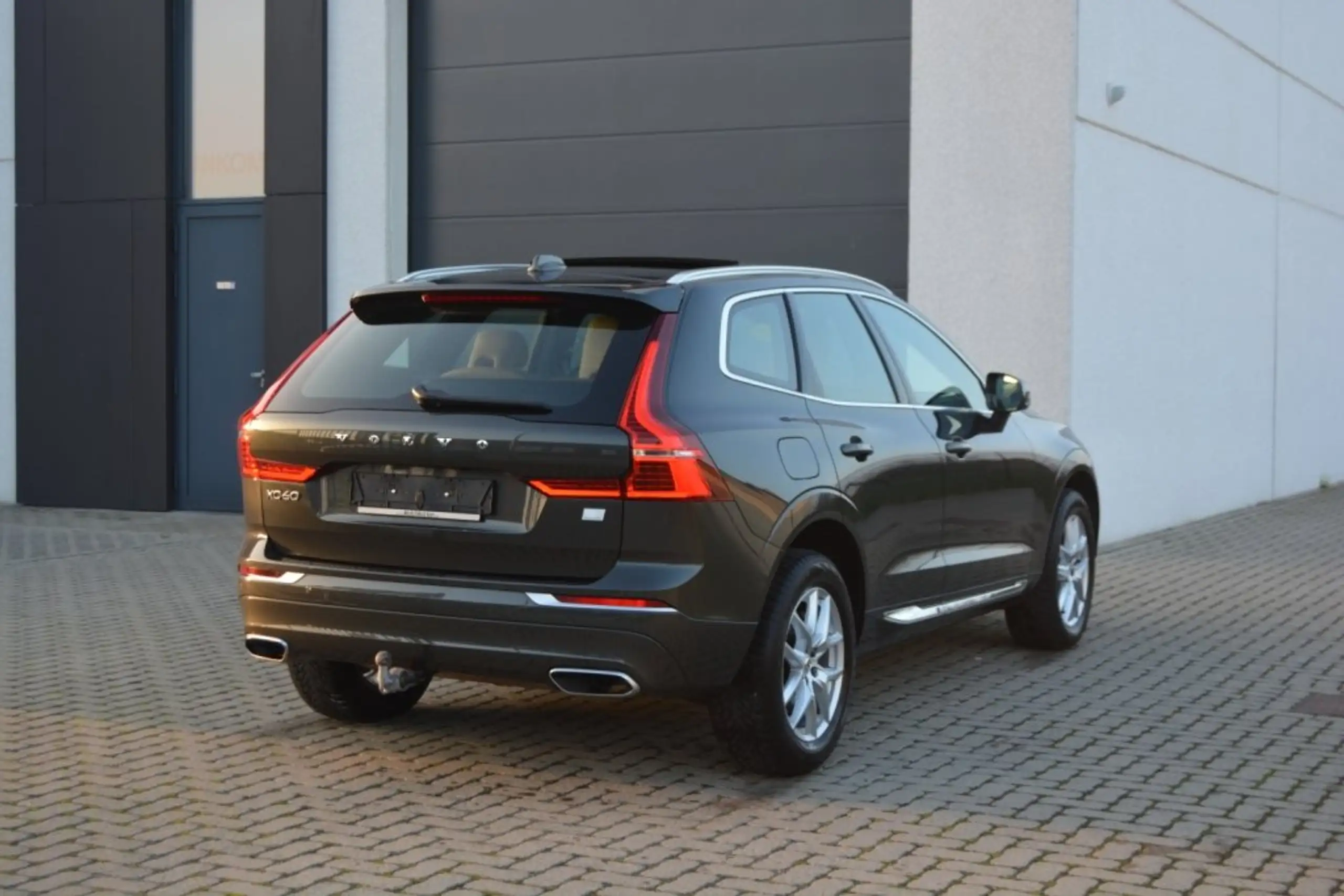 Volvo - XC60