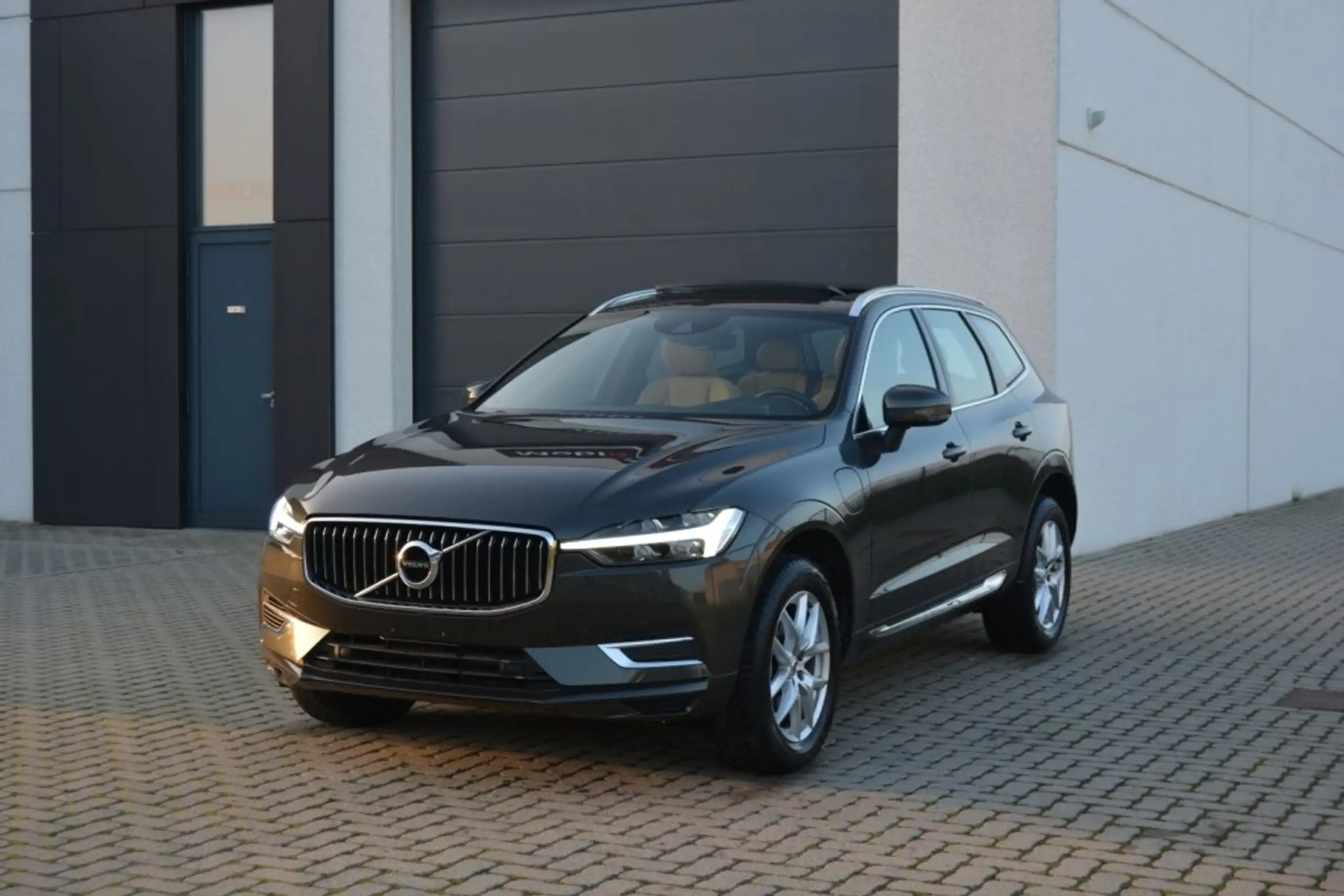 Volvo - XC60