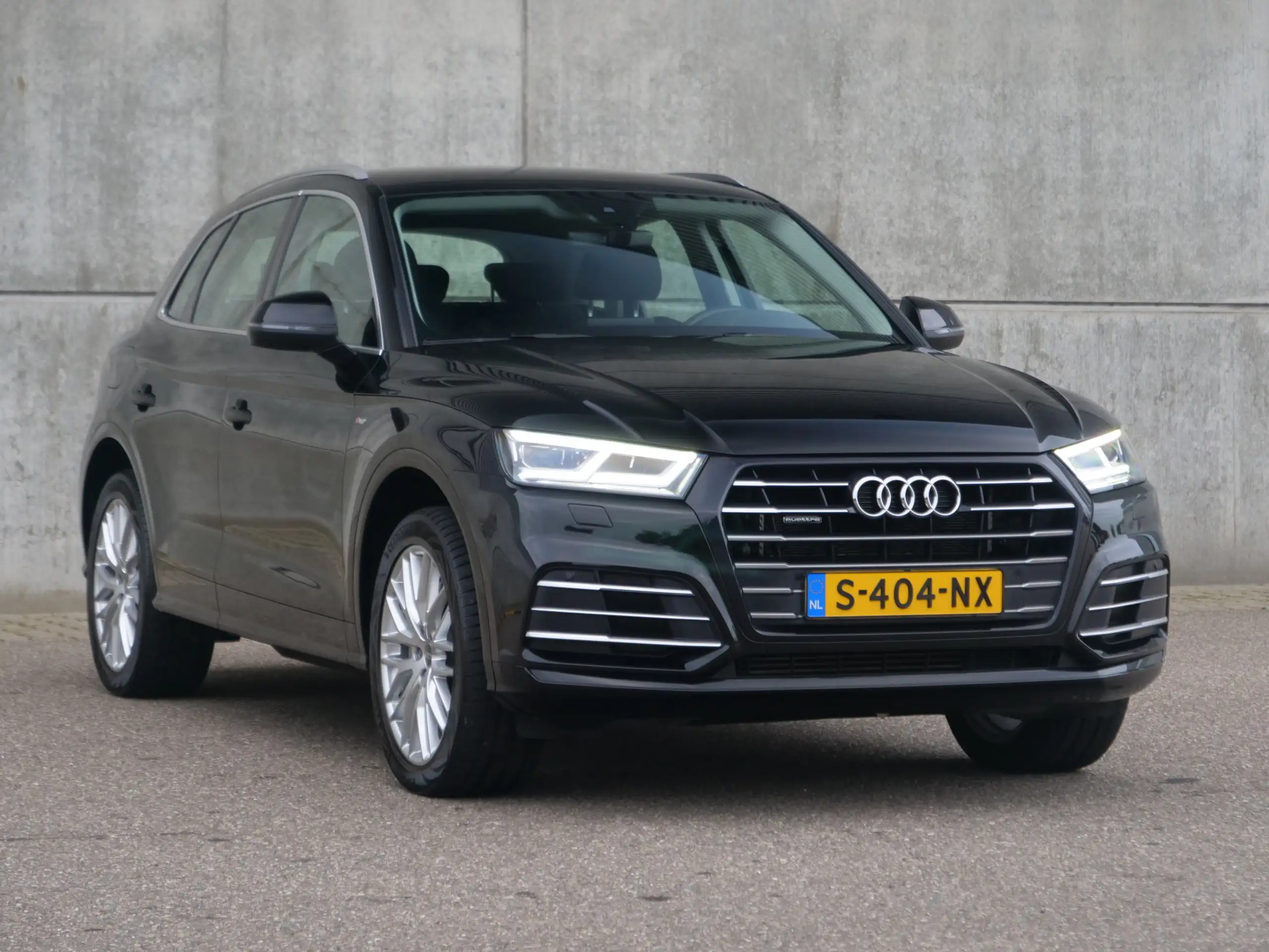 Audi - Q5