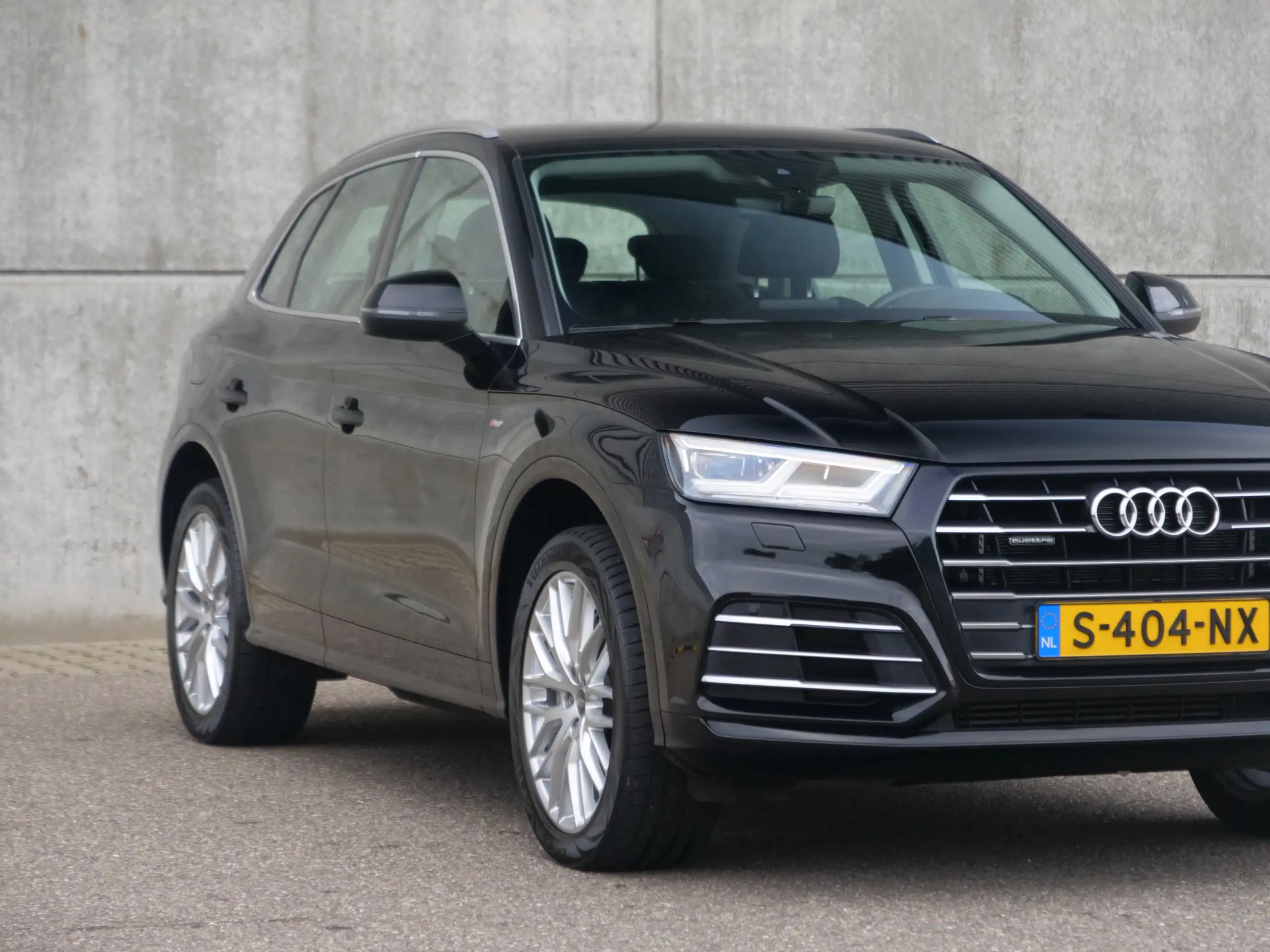 Audi - Q5