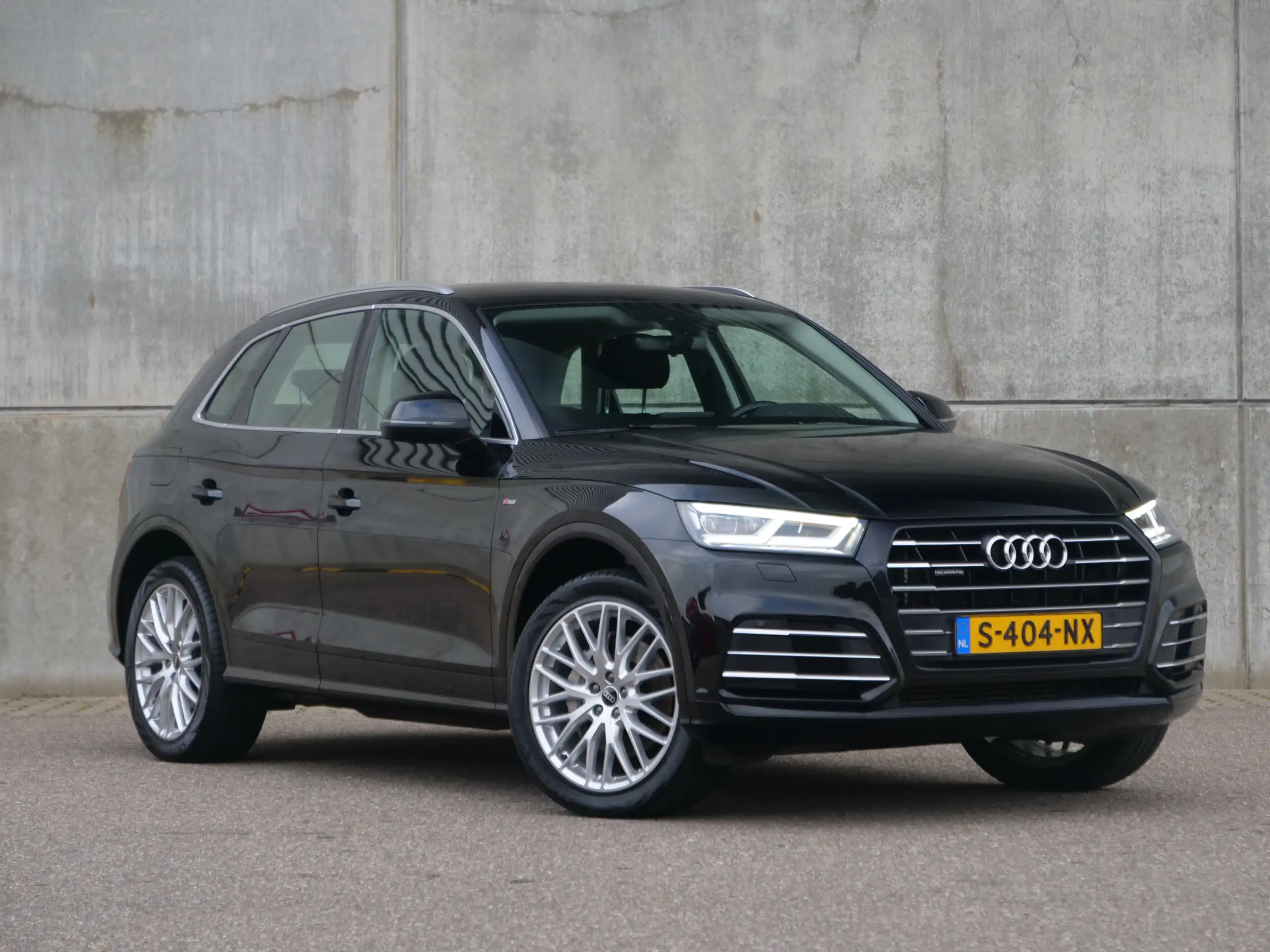 Audi - Q5