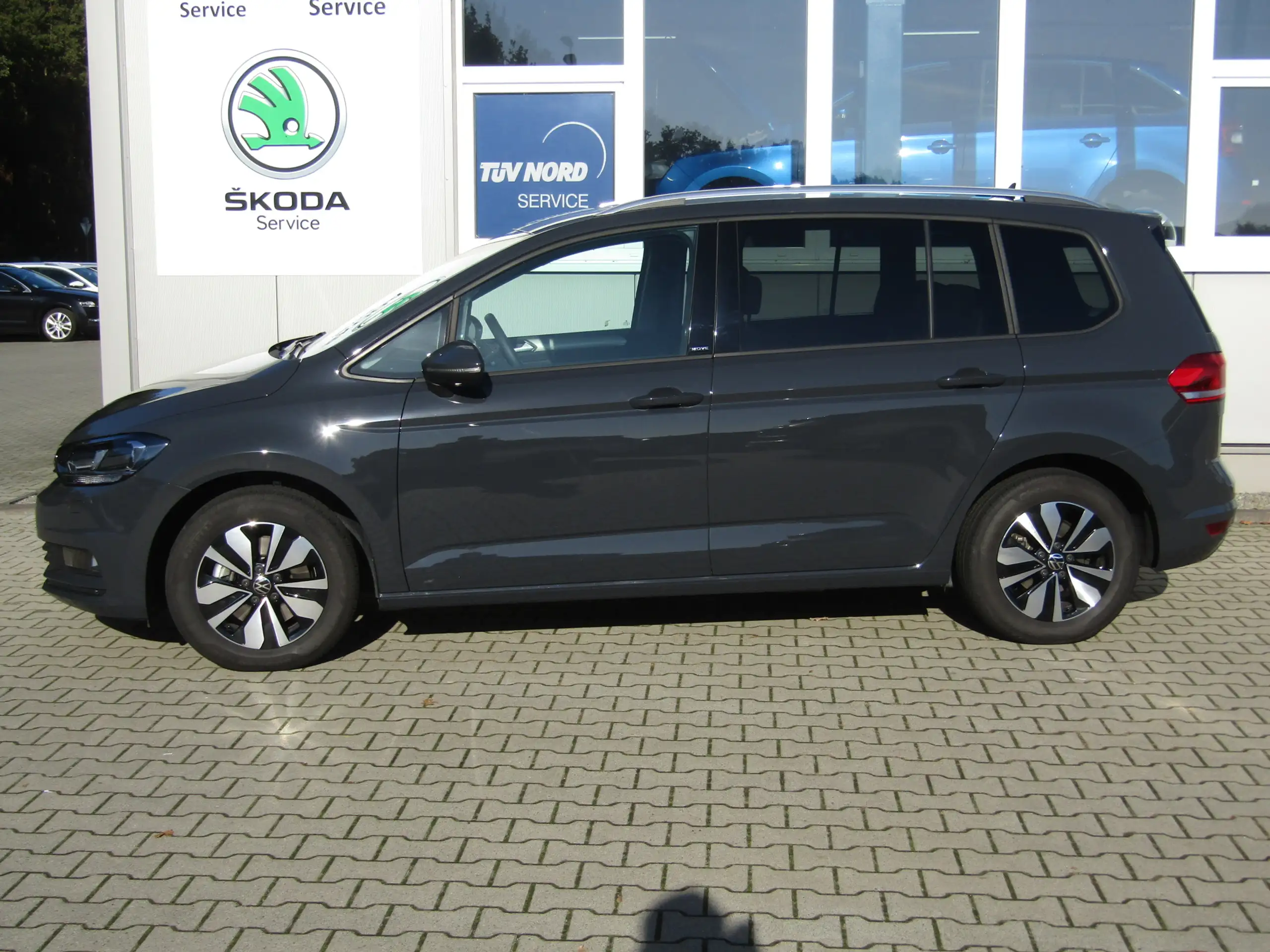 Volkswagen - Touran