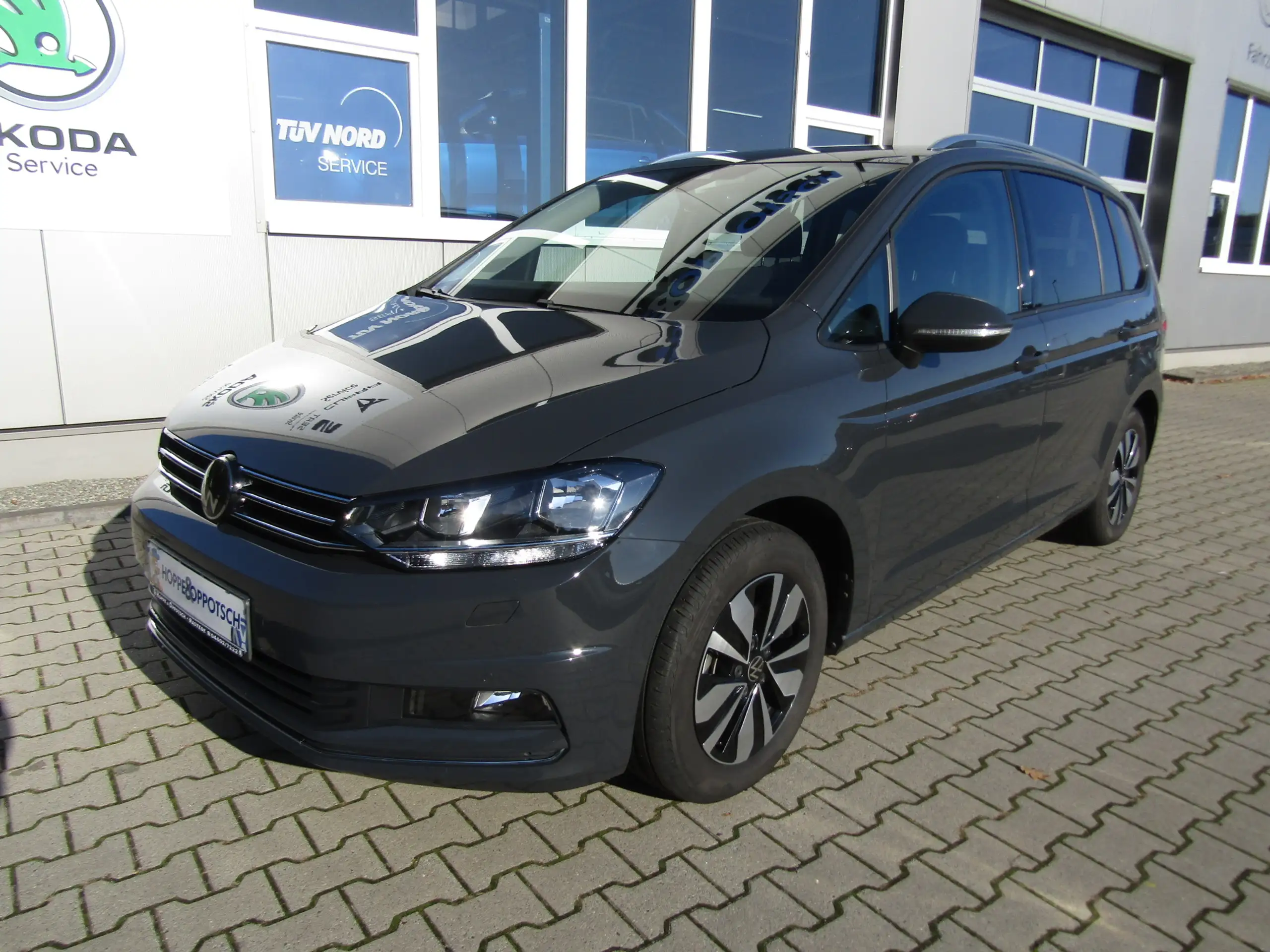 Volkswagen - Touran