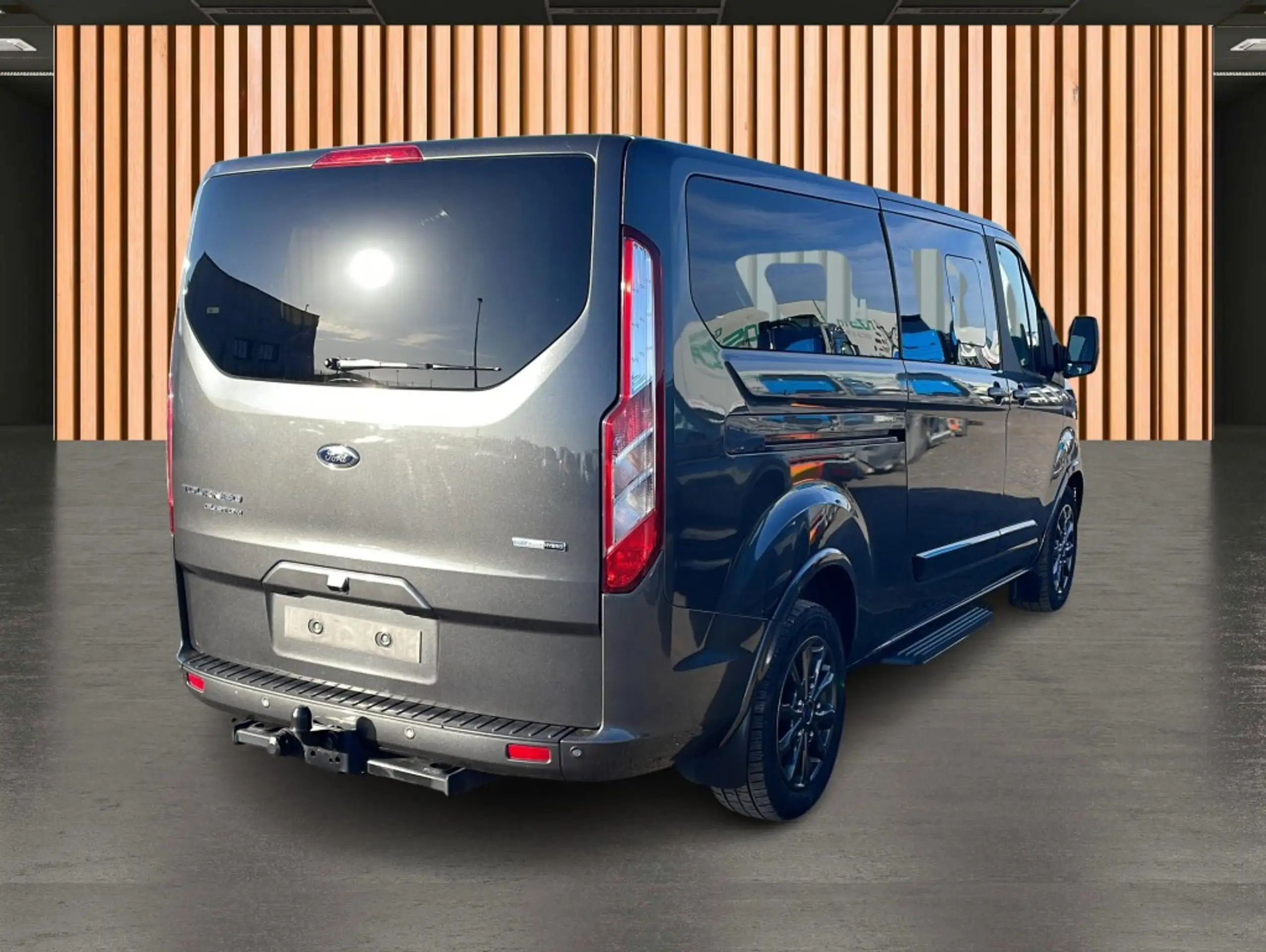 Ford - Tourneo Custom