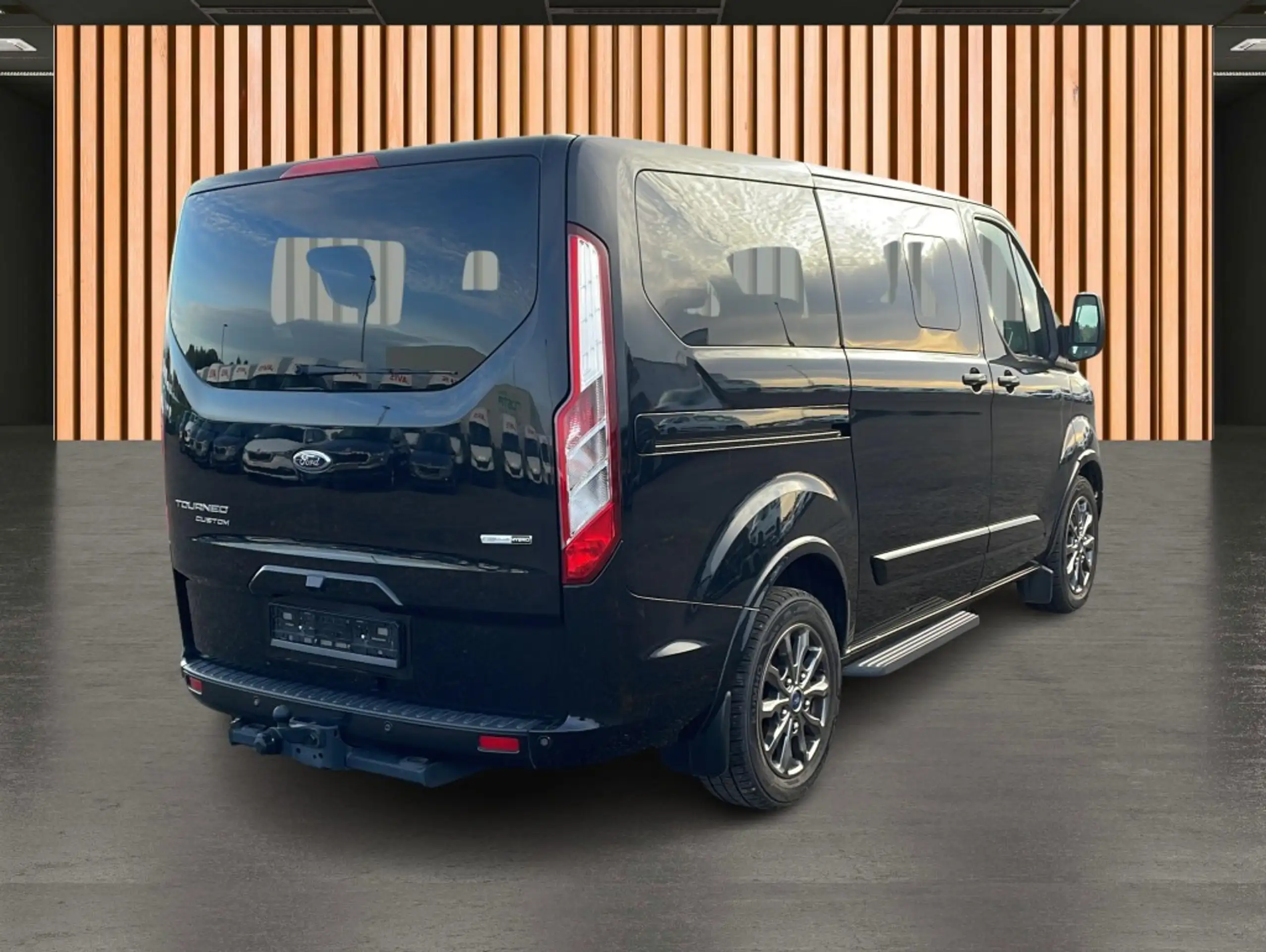 Ford - Tourneo Custom