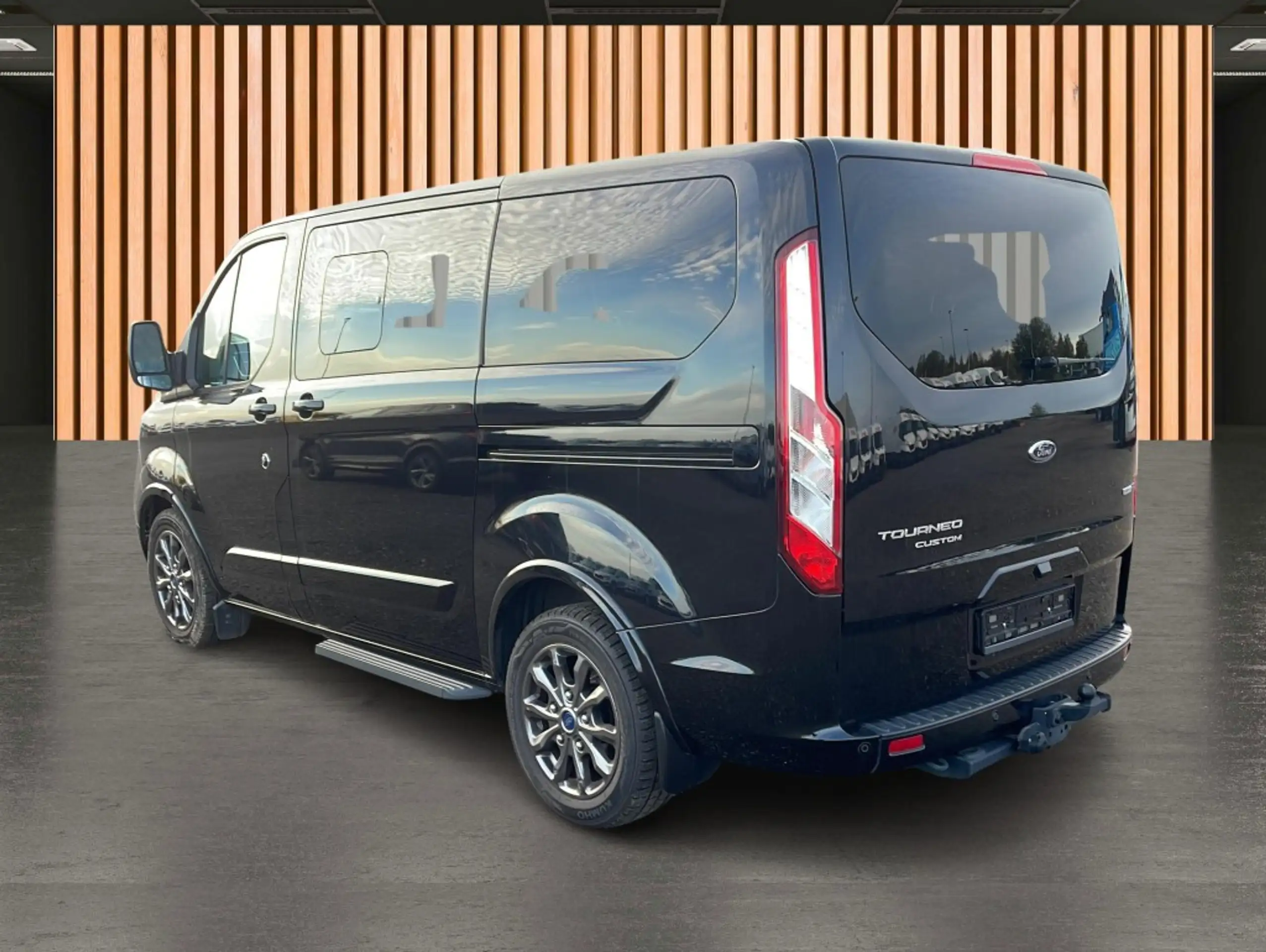 Ford - Tourneo Custom