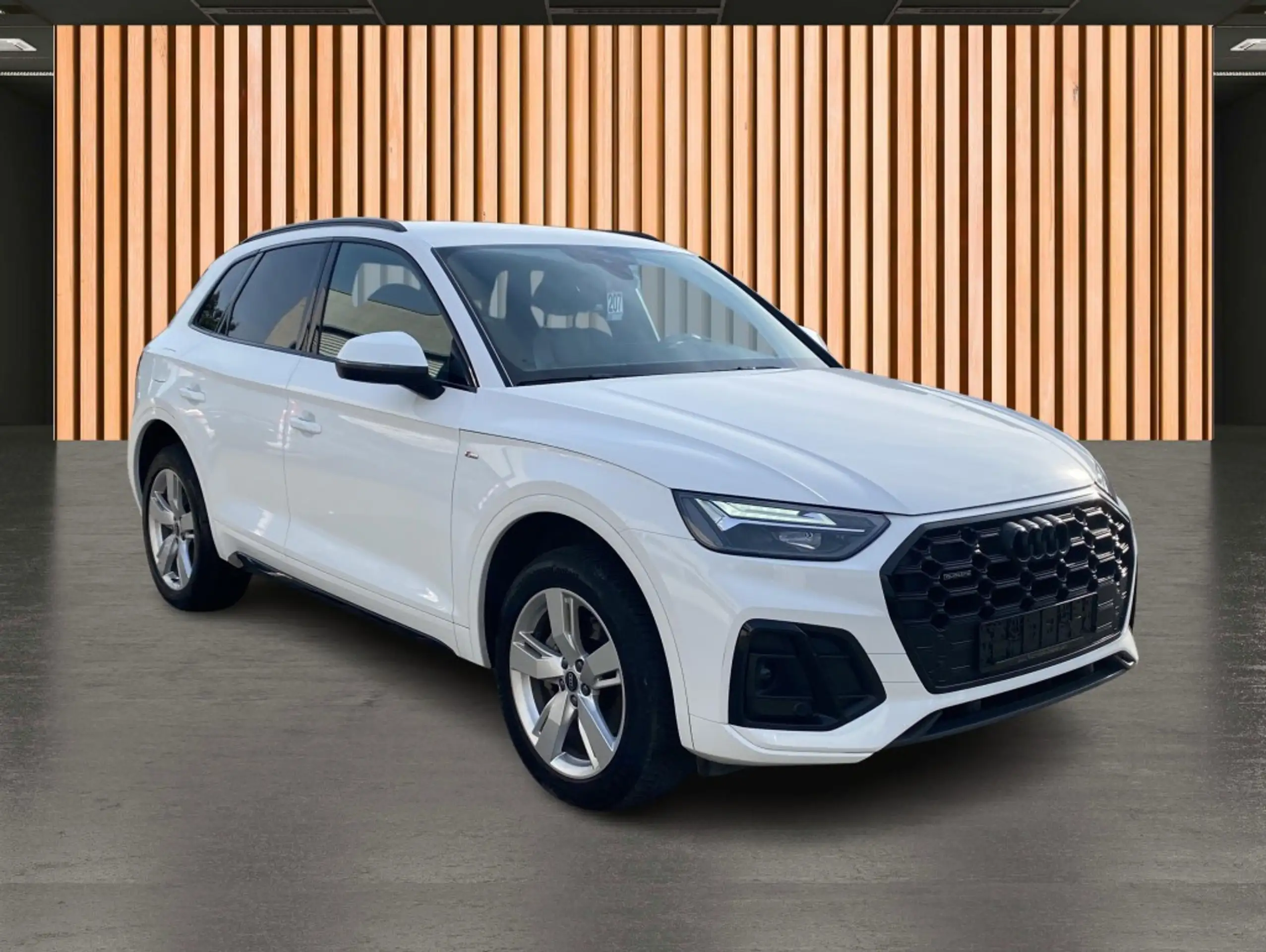 Audi - Q5