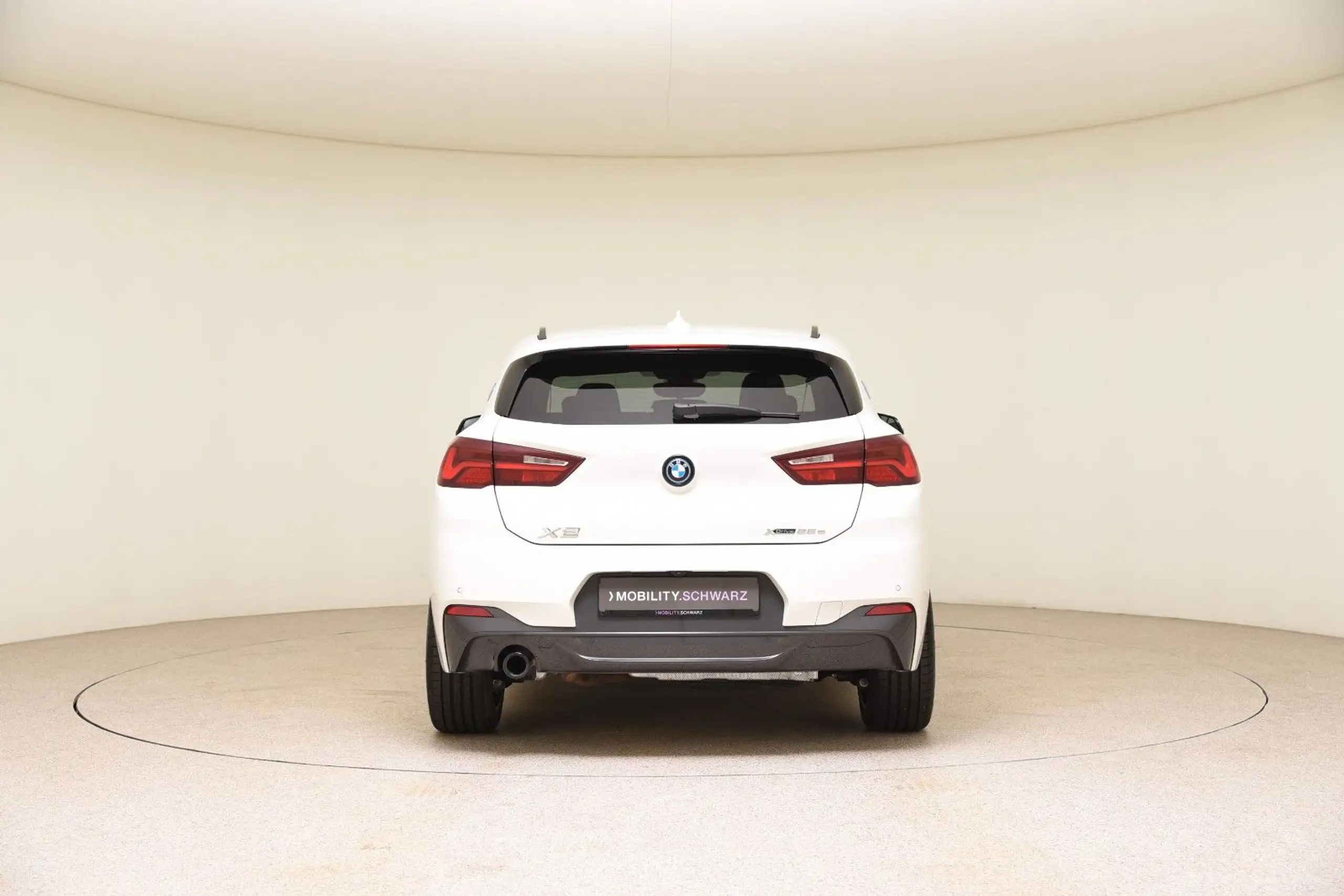 BMW - X2