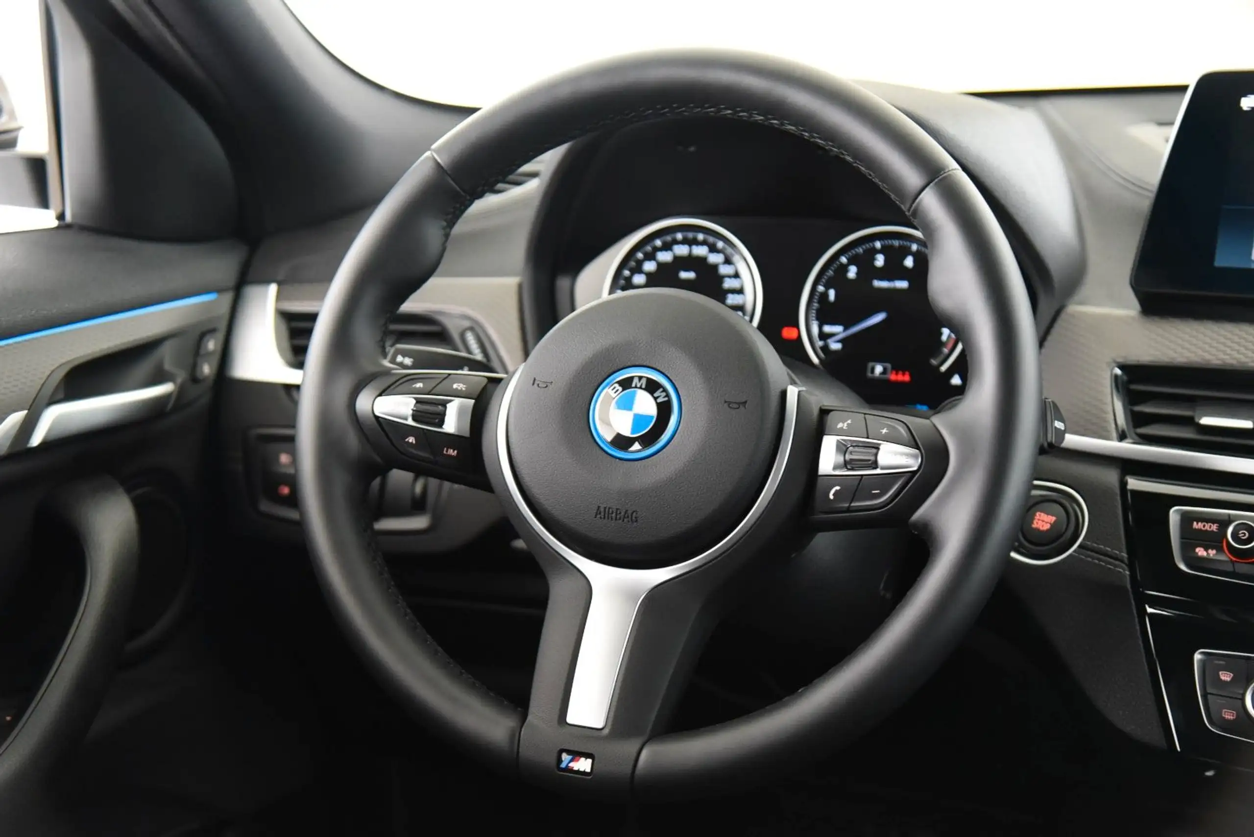 BMW - X2