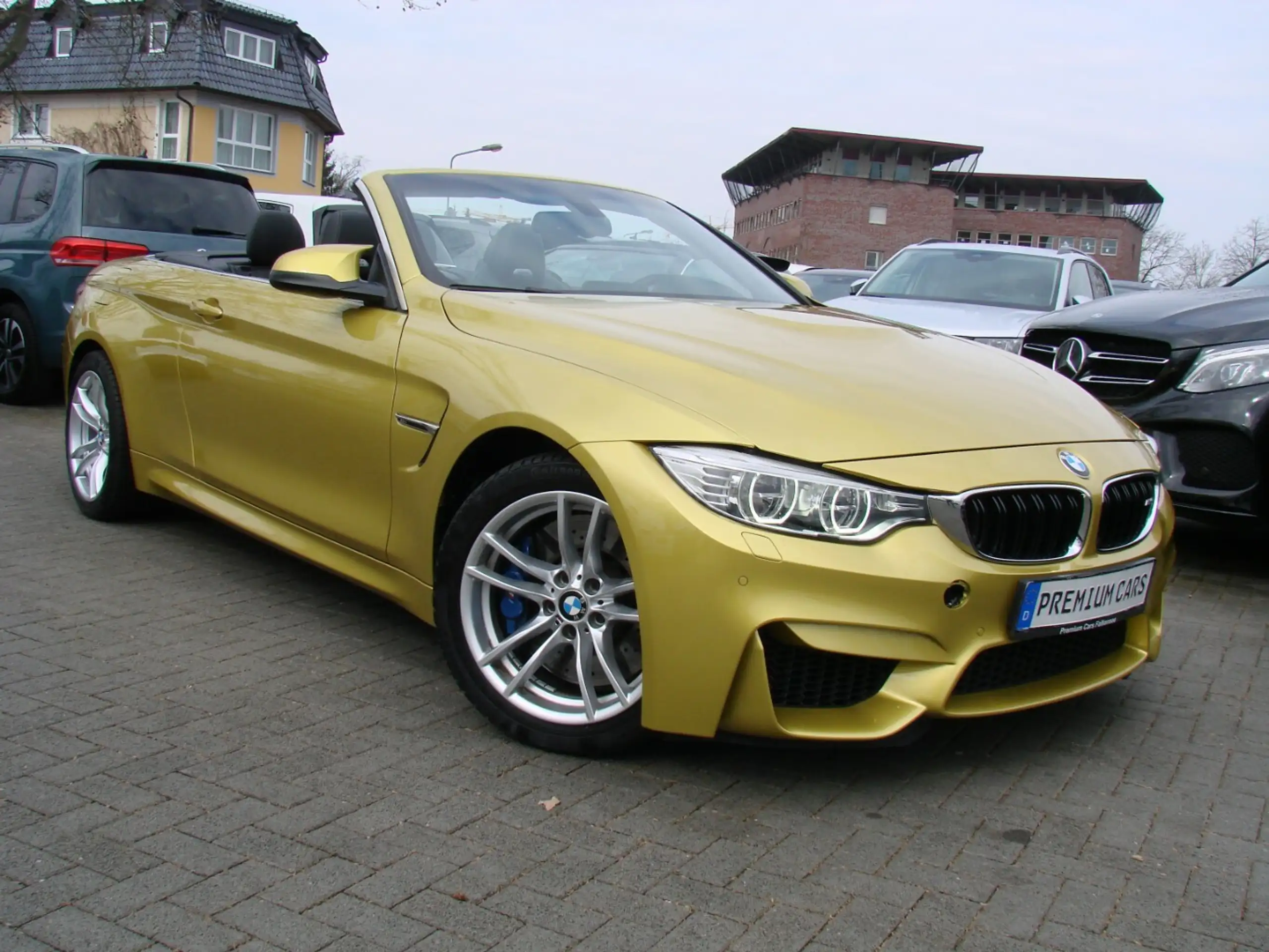 BMW M4 2015