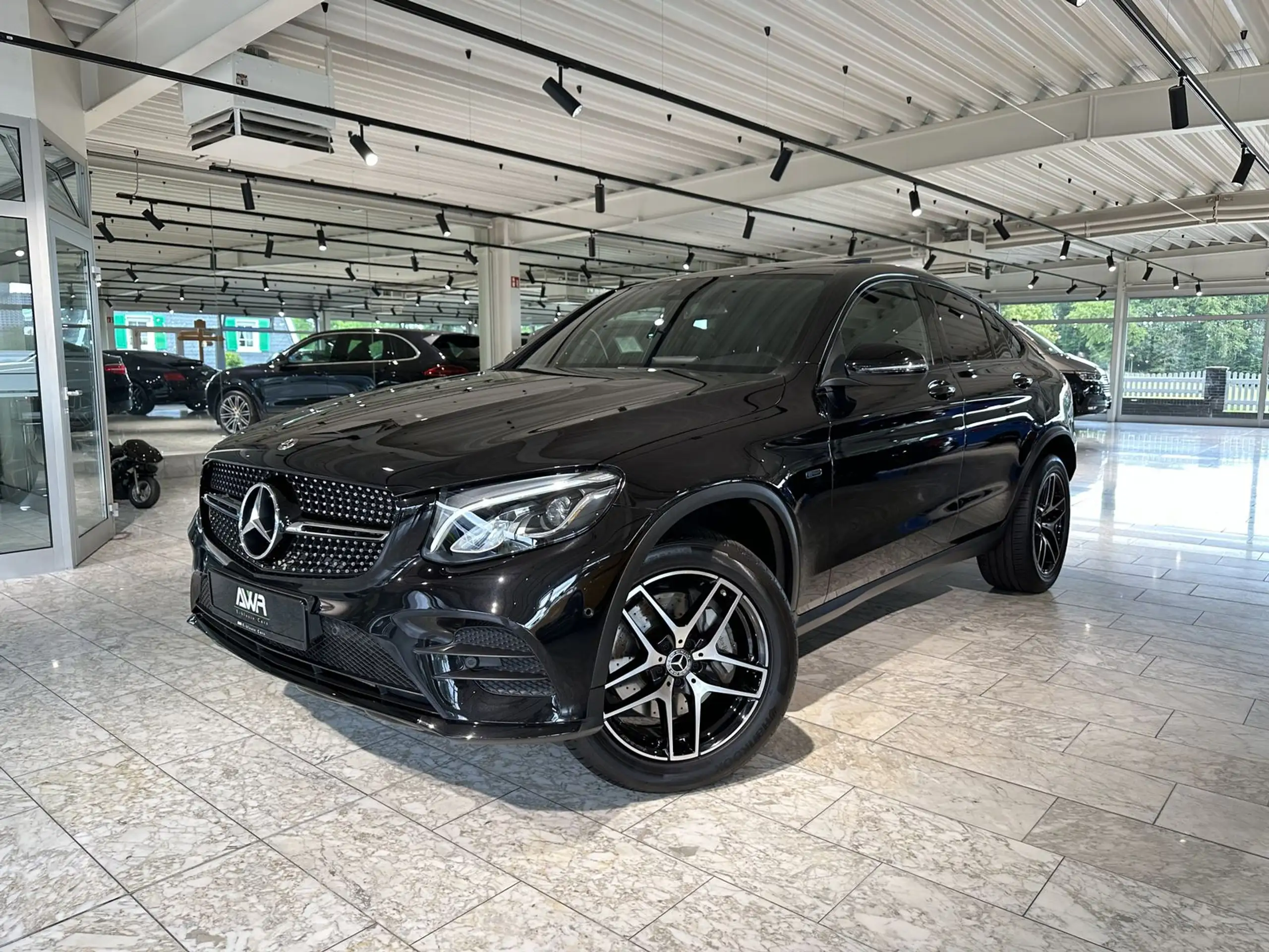 Mercedes-Benz - GLC 350