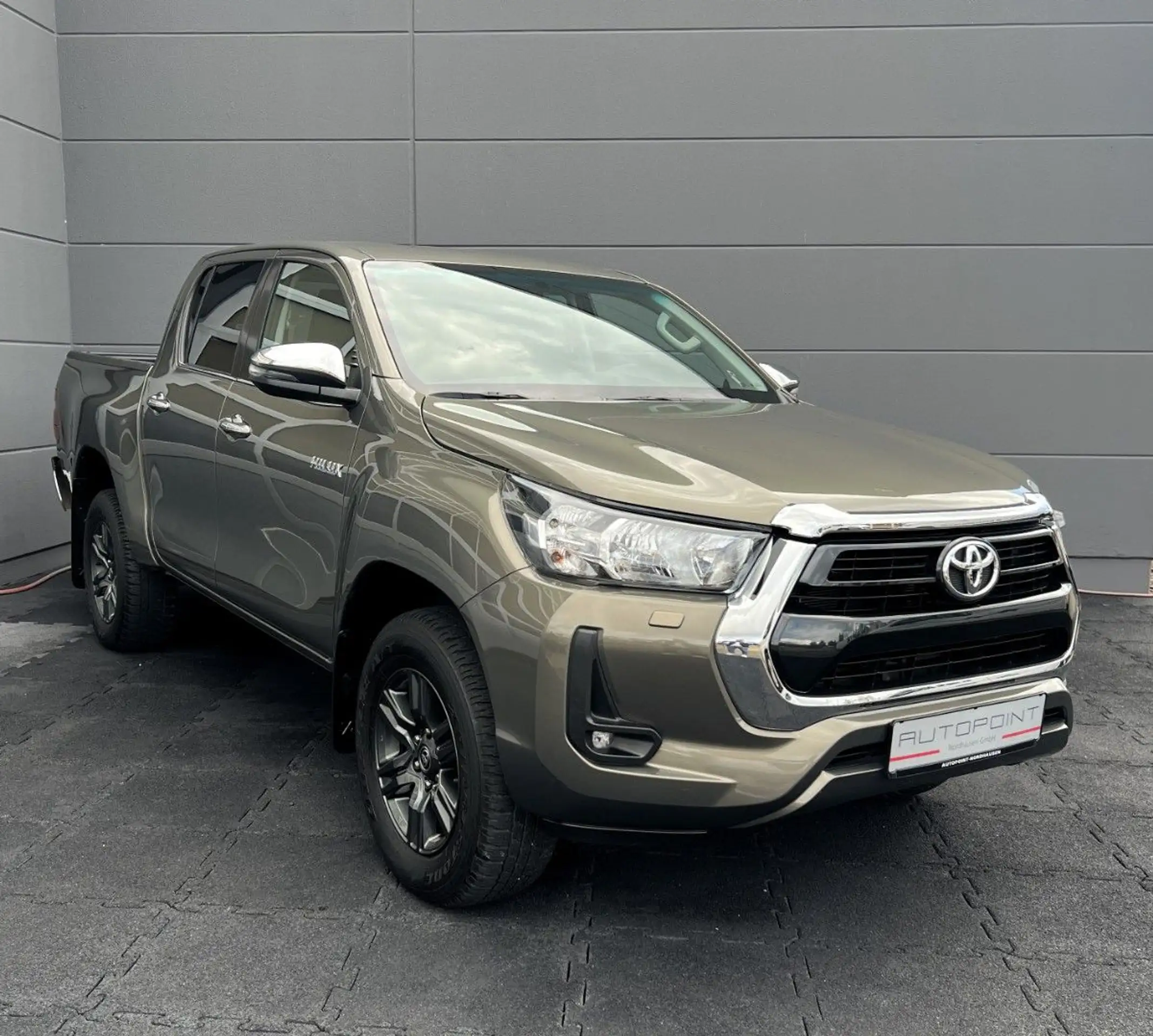 Toyota - Hilux