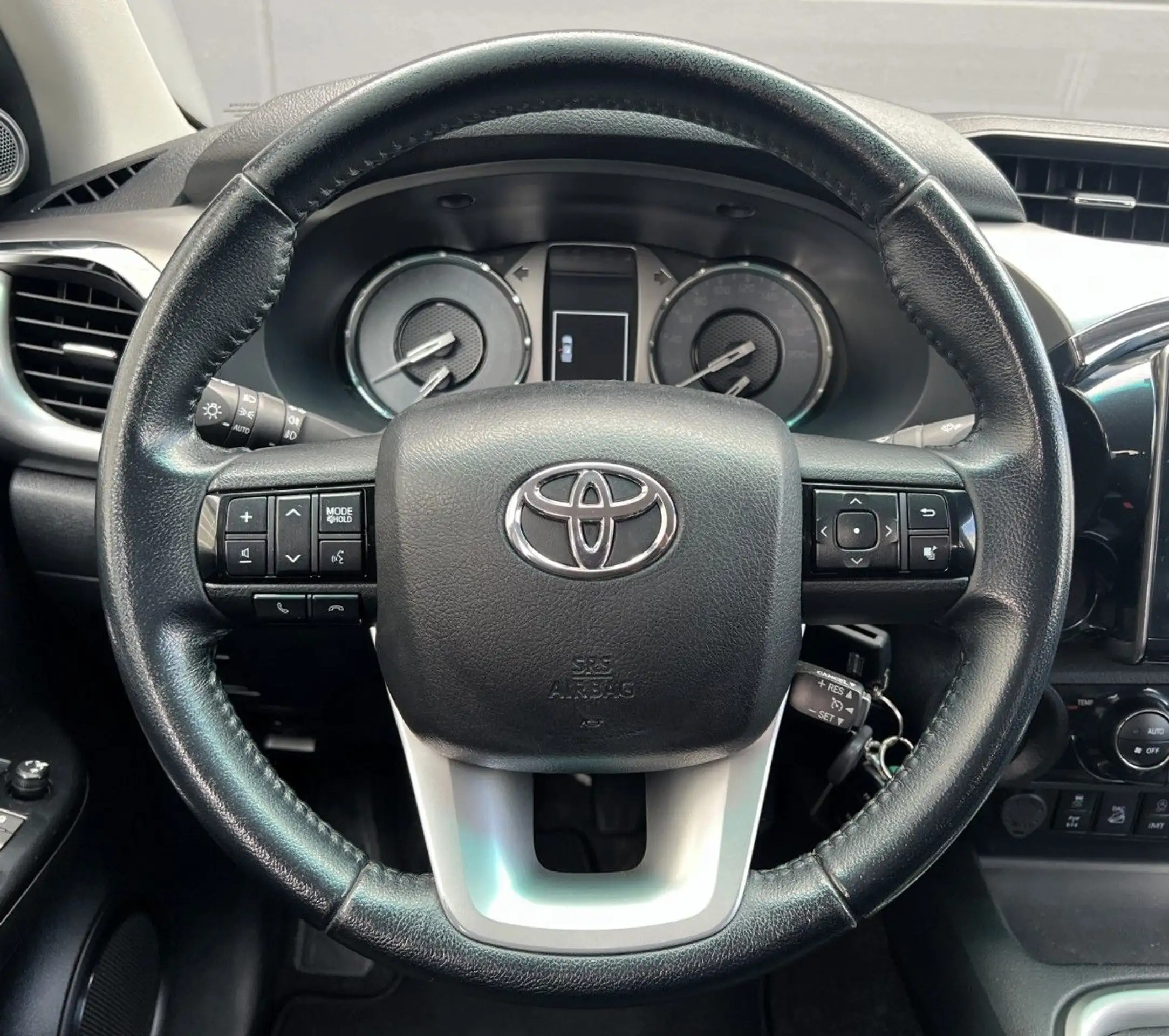 Toyota - Hilux