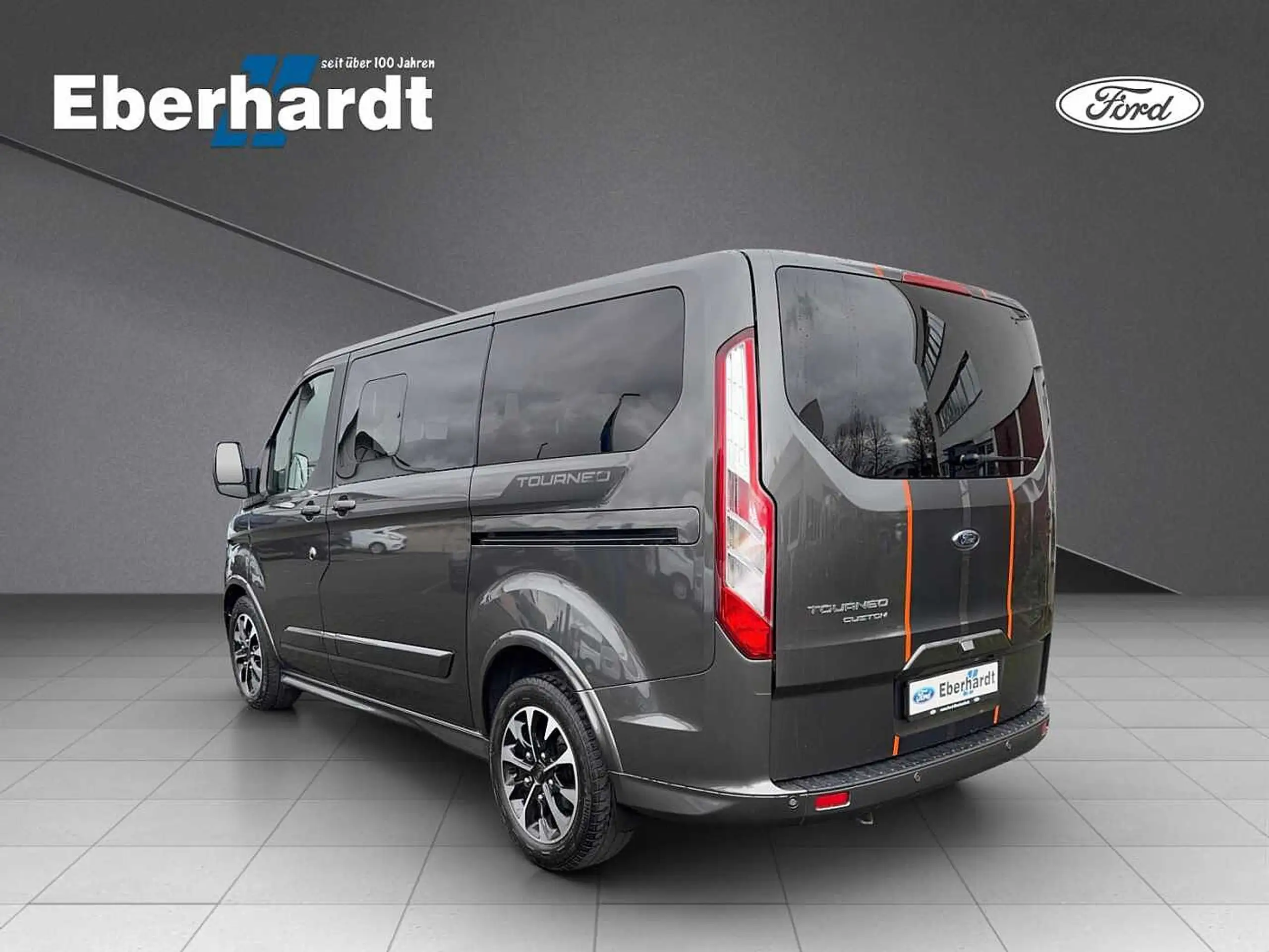 Ford - Tourneo