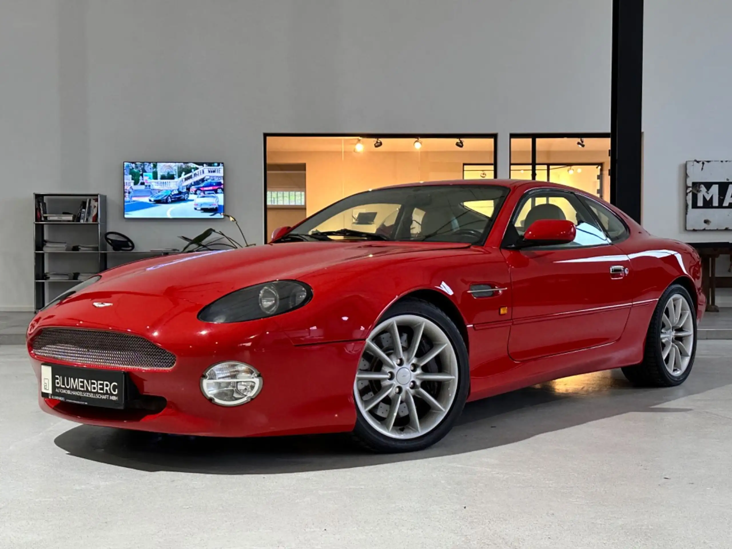 Aston Martin - DB7