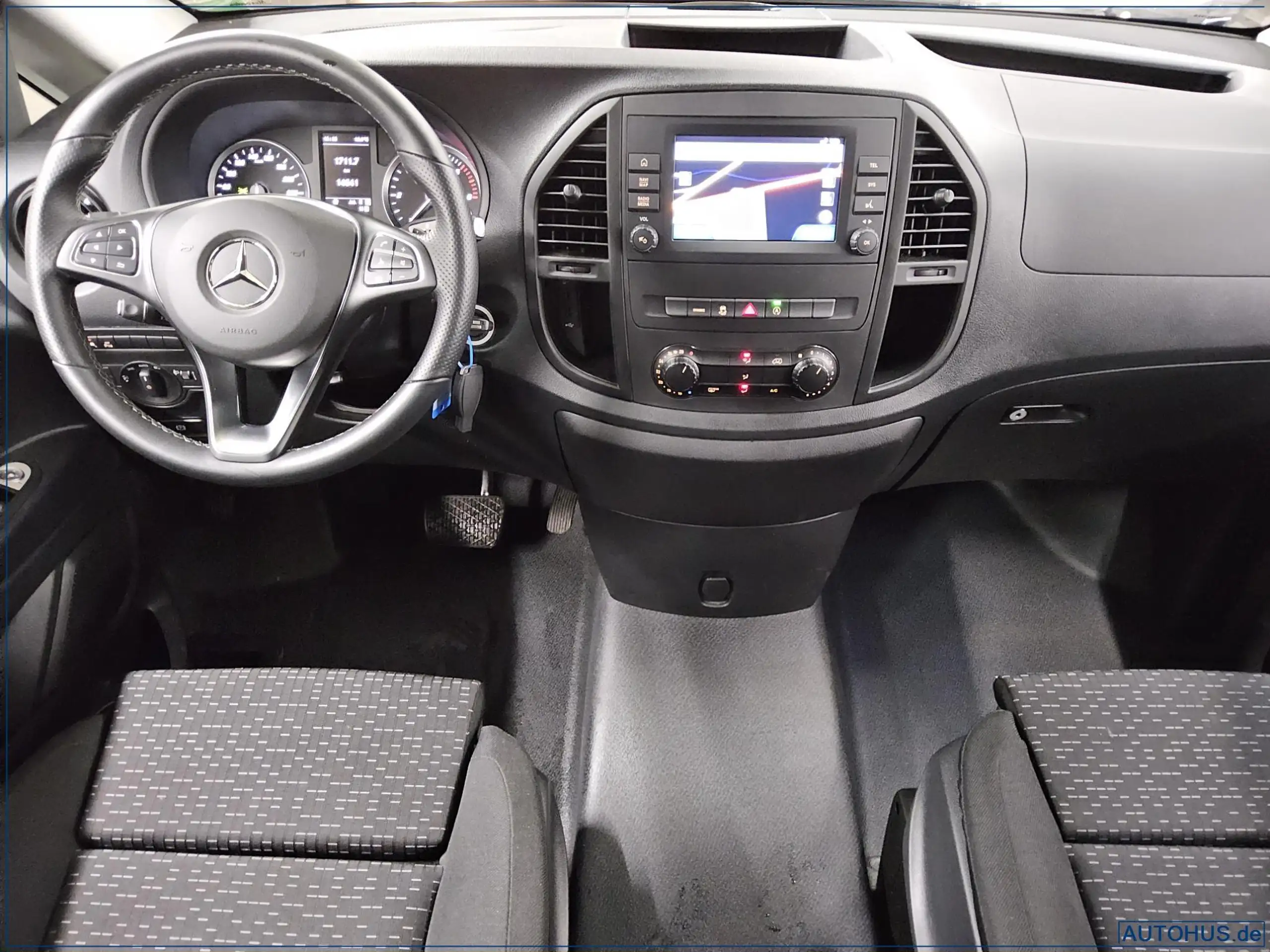 Mercedes-Benz - Vito