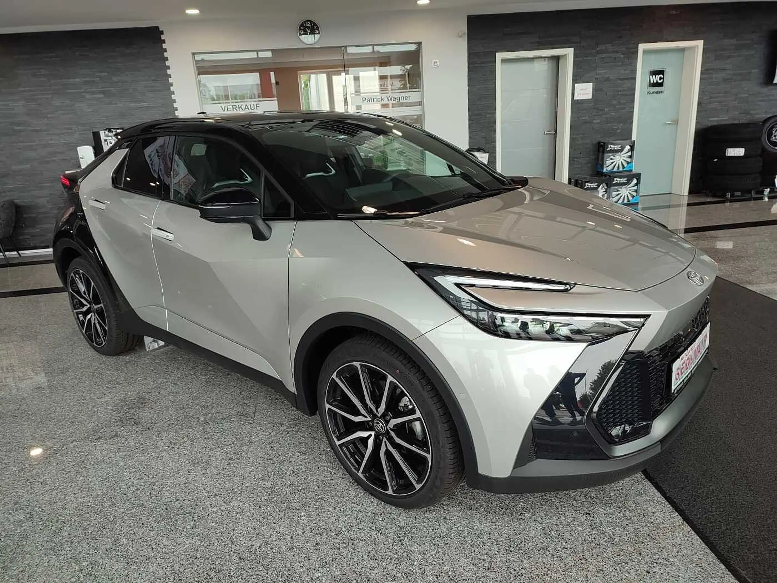 Toyota - C-HR