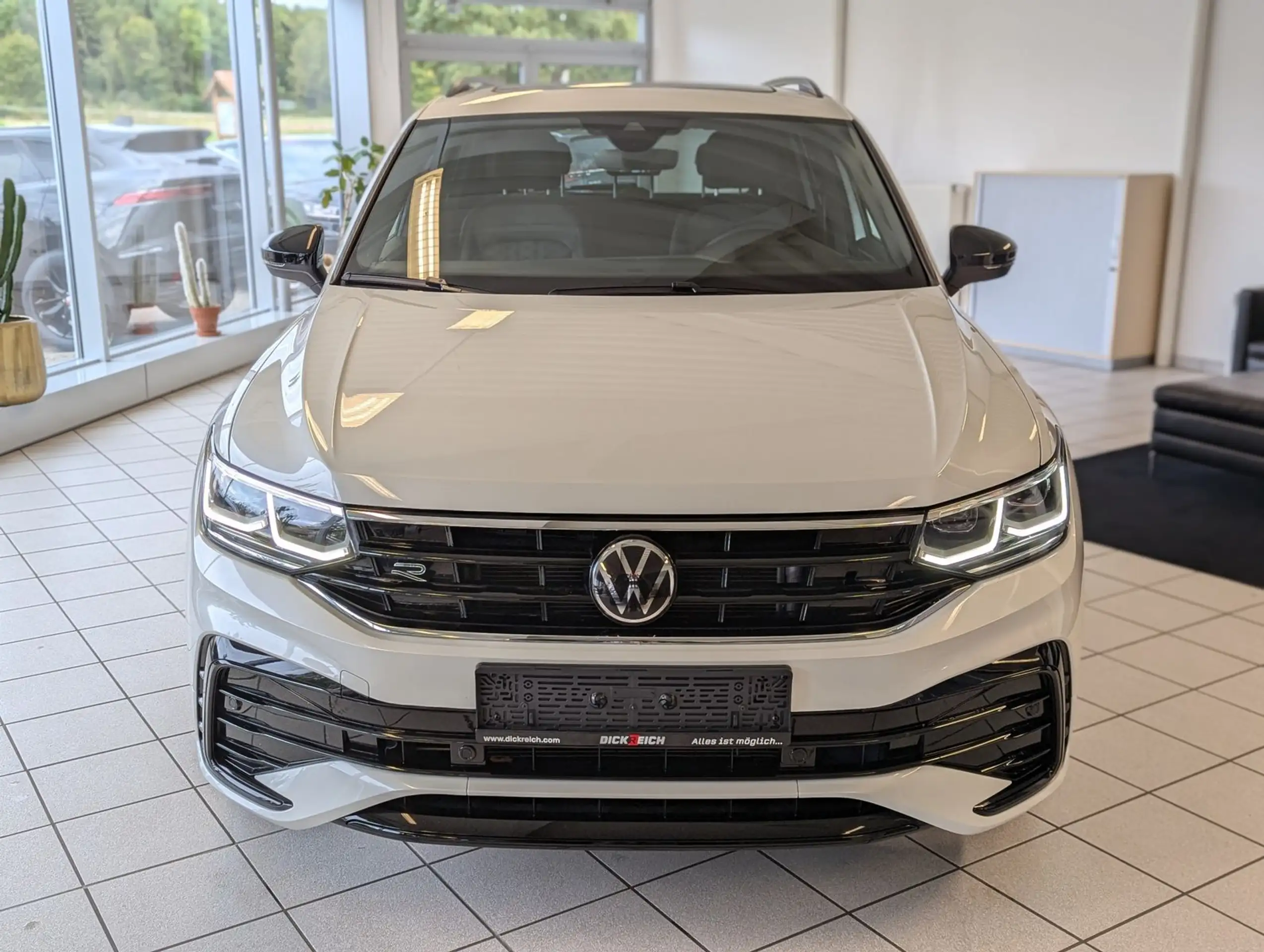 Volkswagen - Tiguan