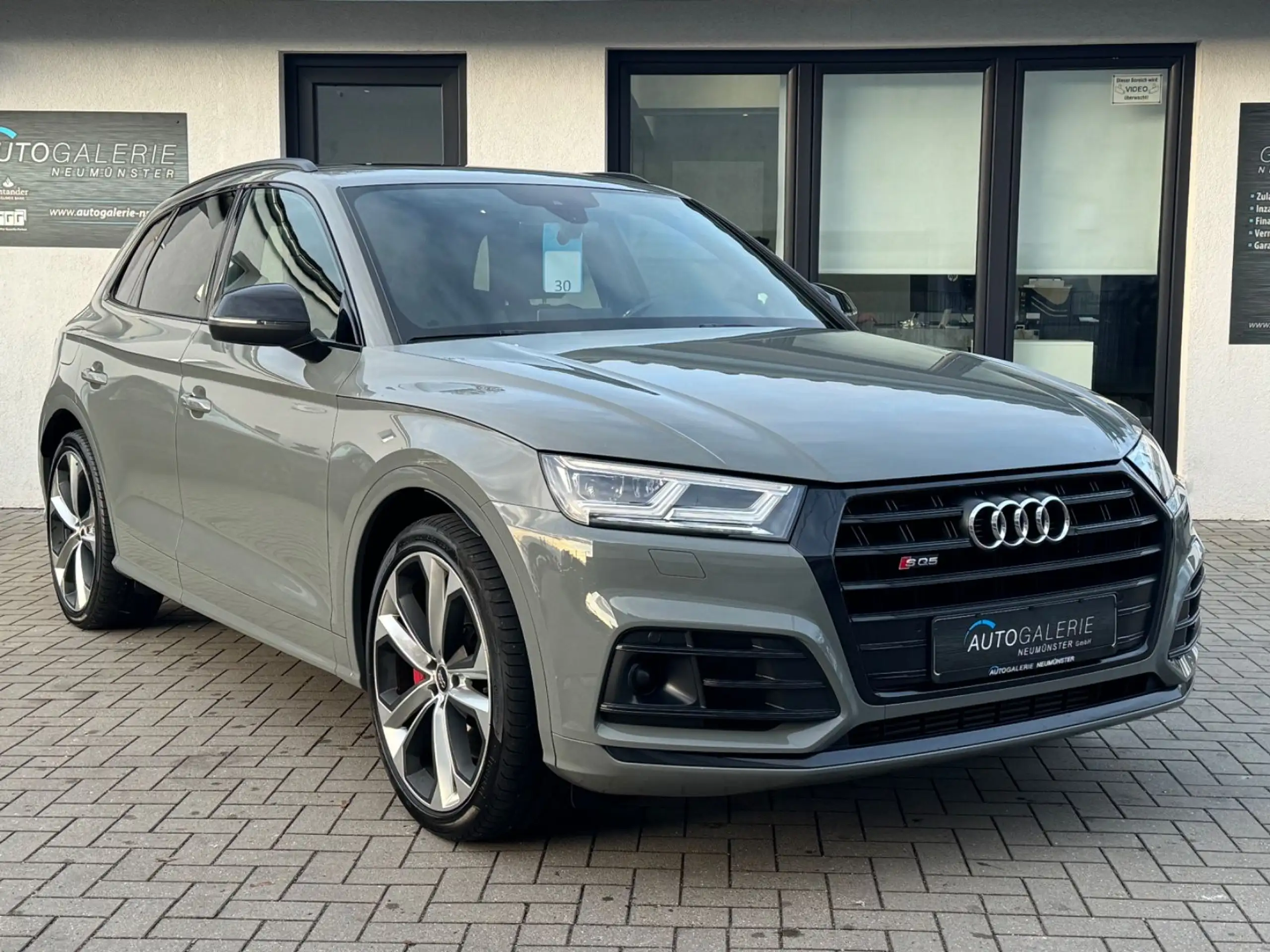 Audi - SQ5