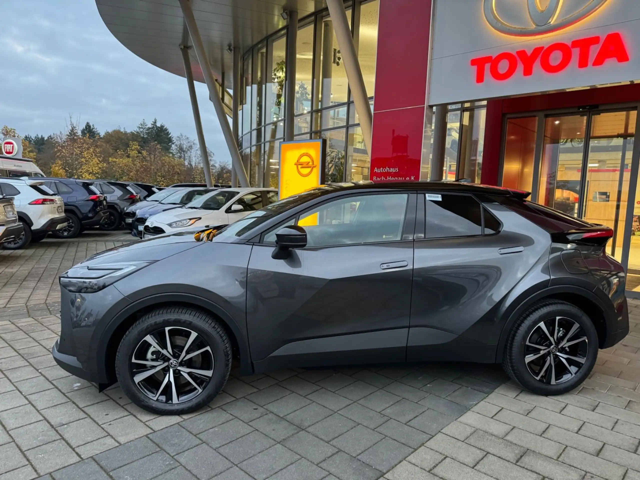 Toyota - C-HR