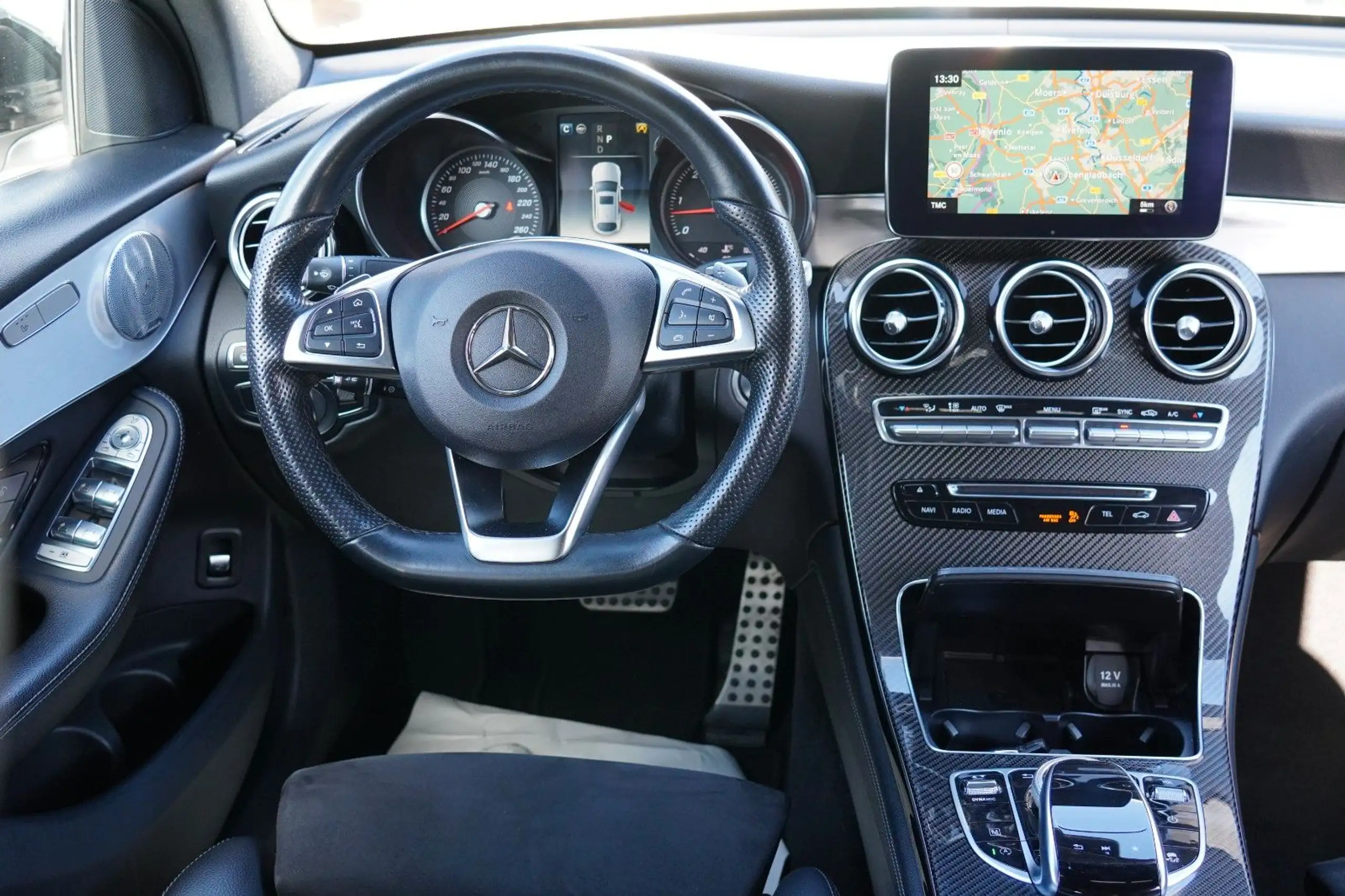 Mercedes-Benz - GLC 350