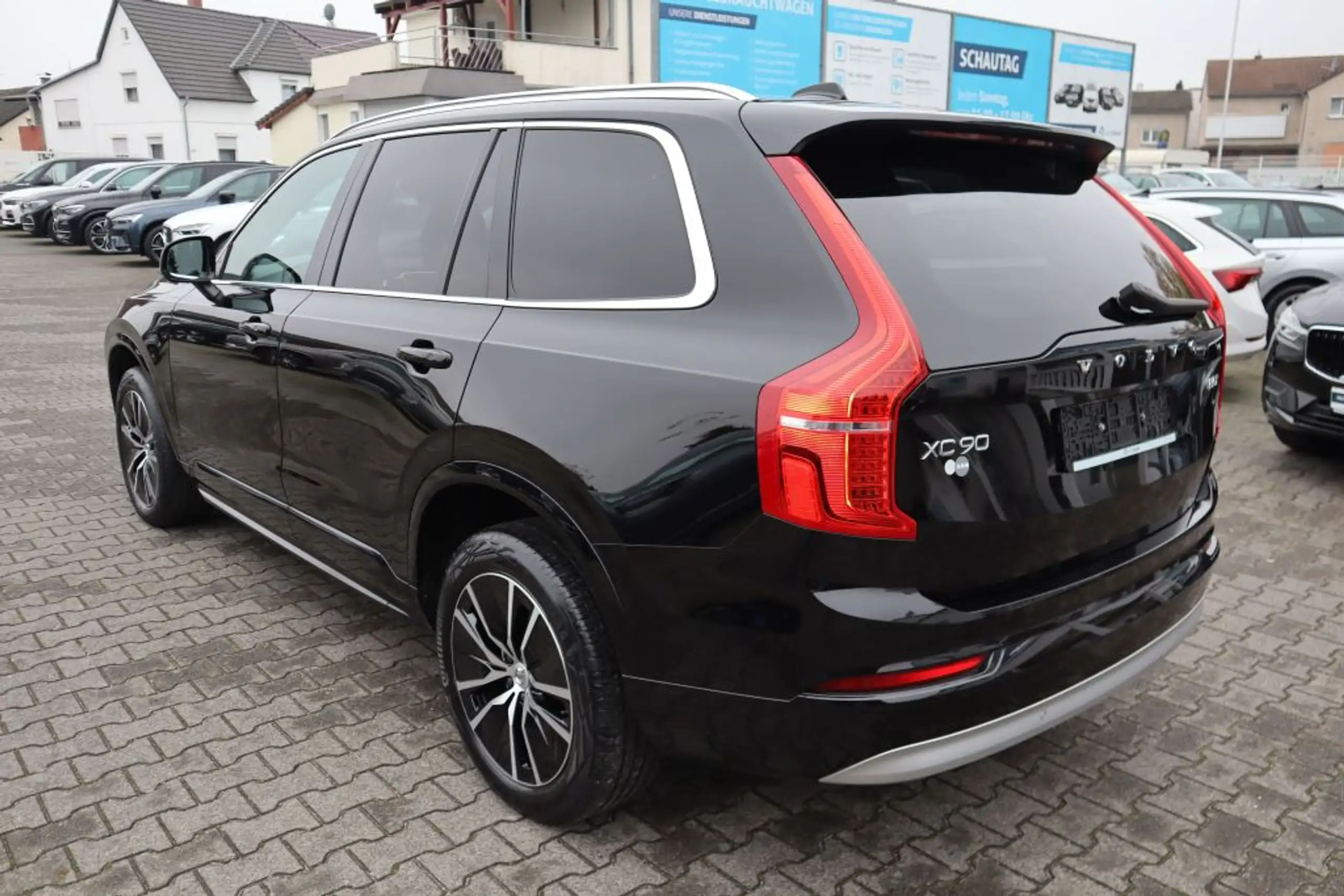 Volvo - XC90