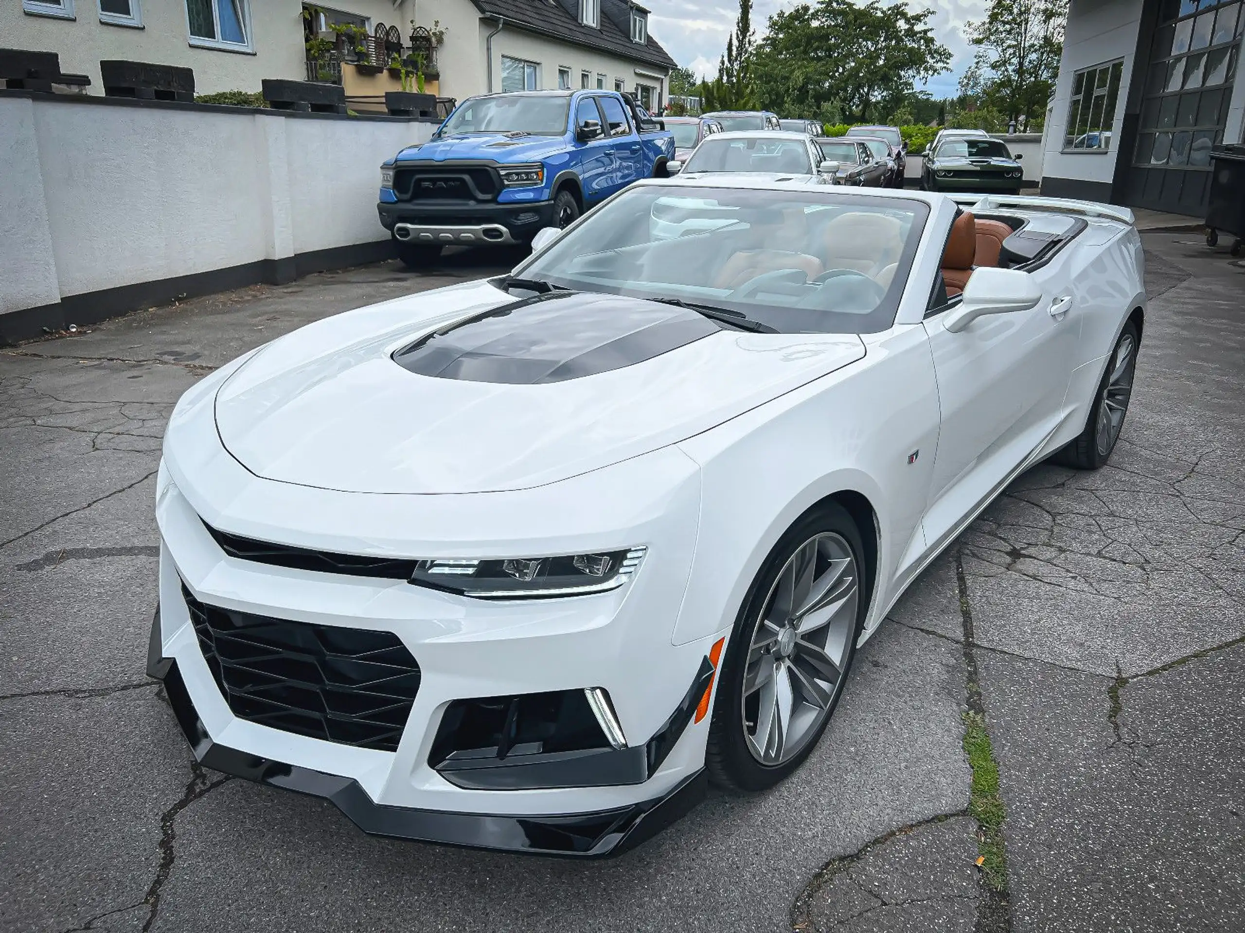 Chevrolet - Camaro