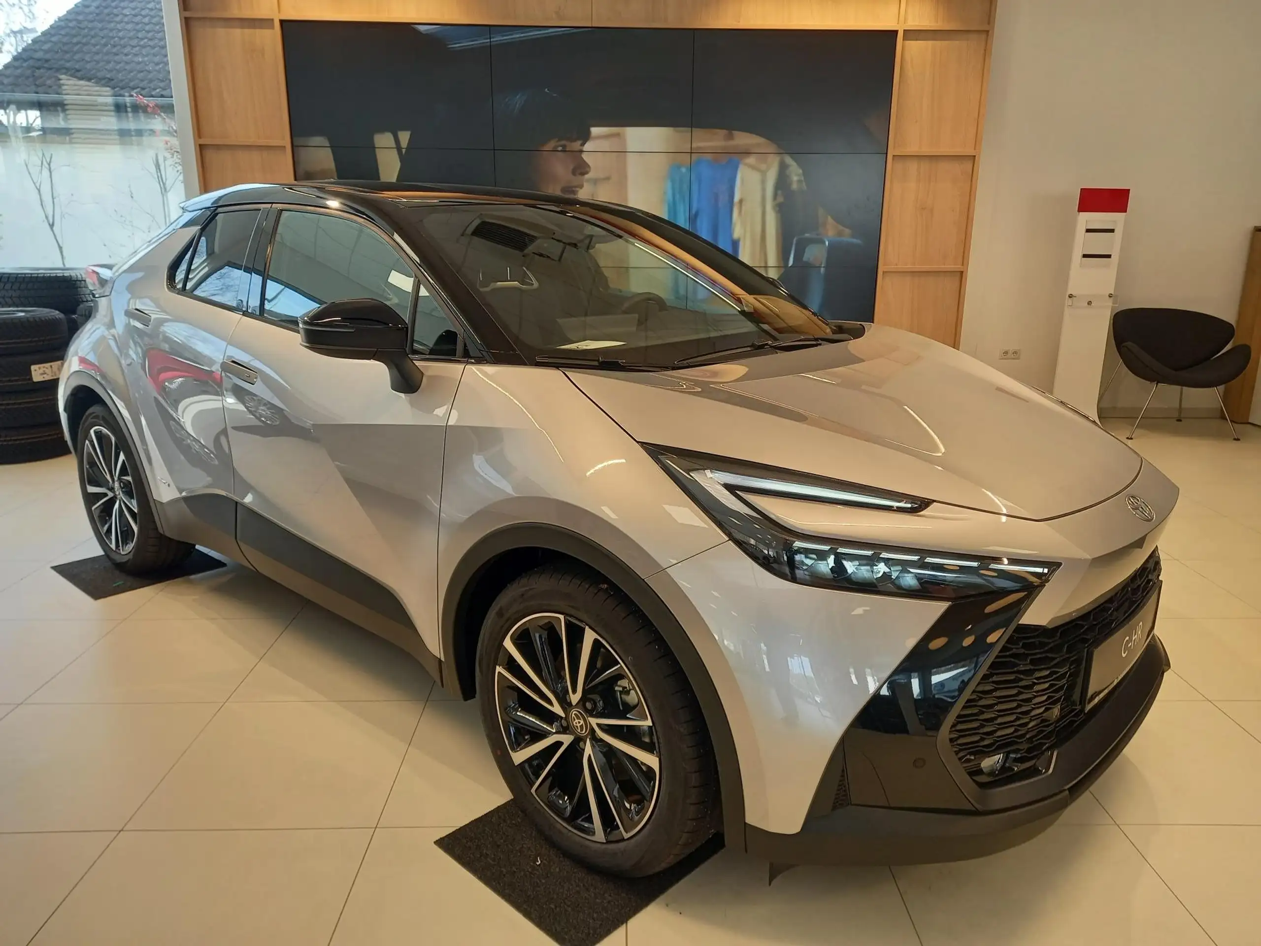 Toyota - C-HR